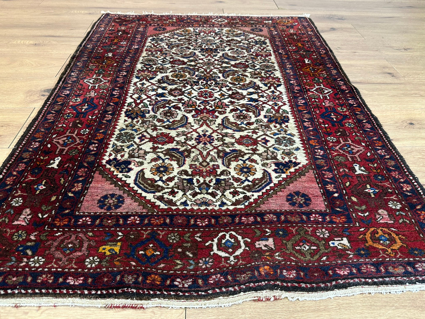 Orientteppich handgeknüpft Lilian 150x110 cm