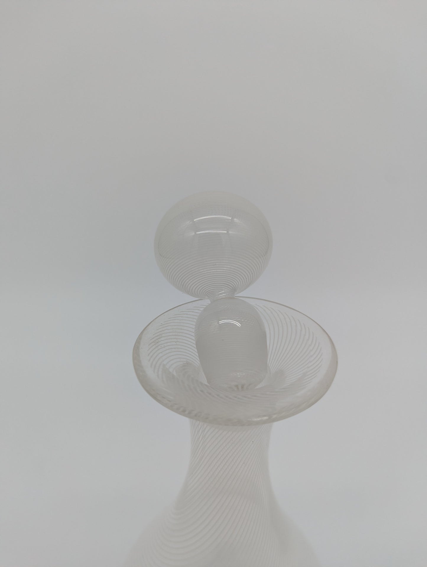 Murano Stil Karaffe Glasvase mit Stöpsel und filigranem Muster Vintage