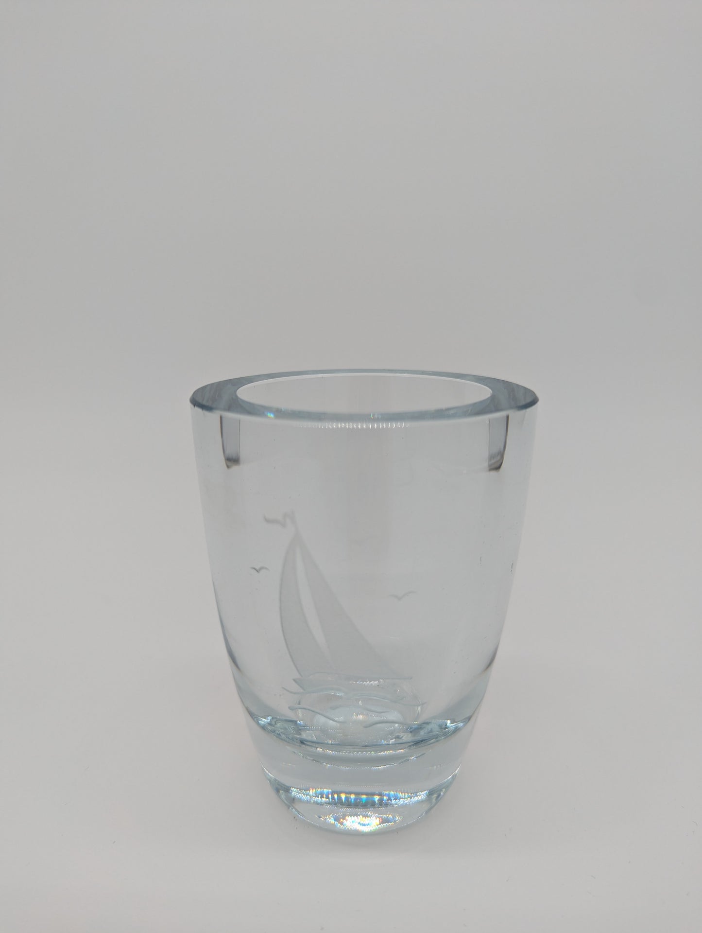 Strömbergshyttan Glasvase Kristall Vase Gravur Segelboot signiert Vintage