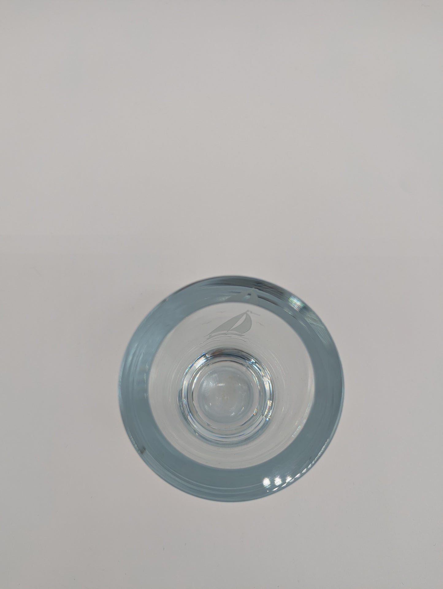 Strömbergshyttan Glasvase Kristall Vase Gravur Segelboot signiert Vintage