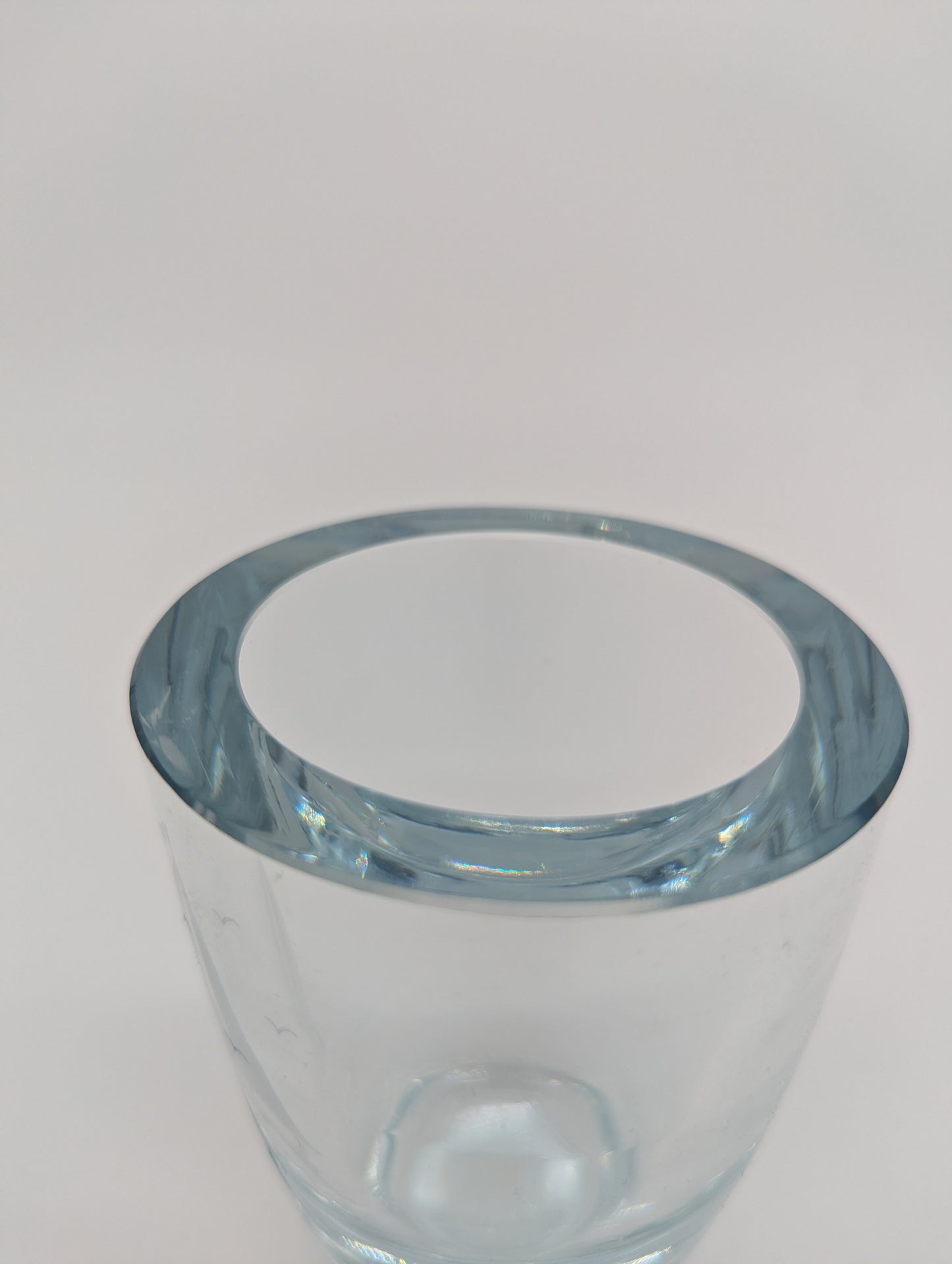 Strömbergshyttan Glasvase Kristall Vase Gravur Segelboot signiert Vintage