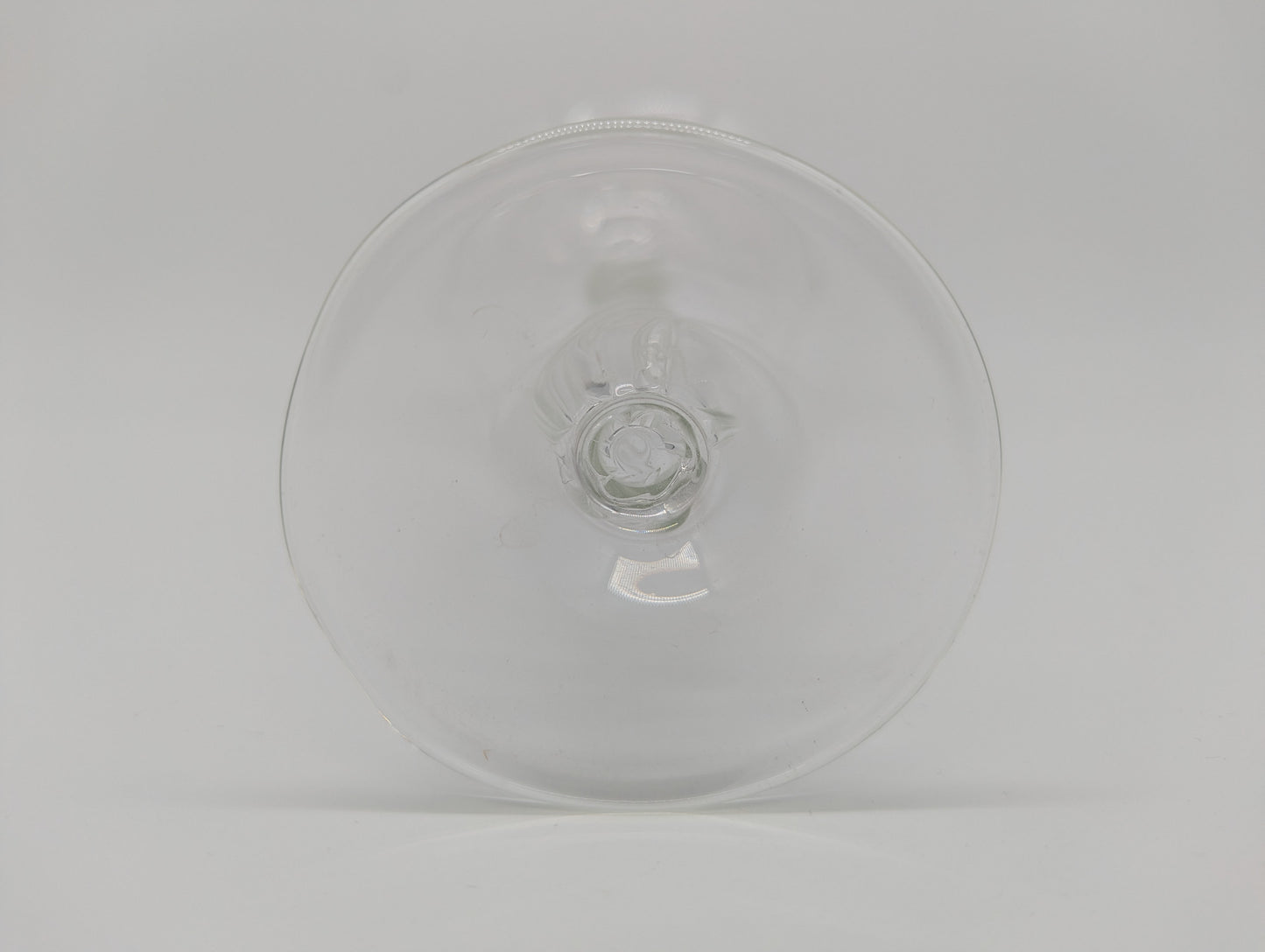 Signiertes Weinglas Kristallglas Twist Stem Designglas Vintage Studioglas