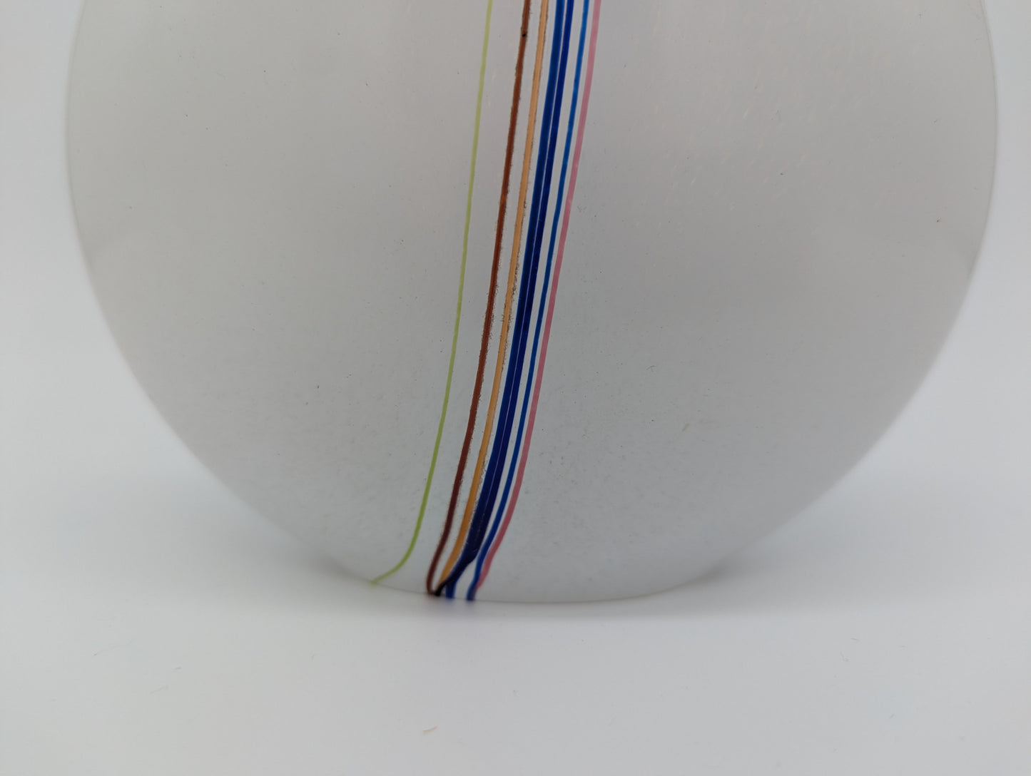 Kosta Boda Vase Glasvase signiert Studioglas Vintage mit bunten Streifen