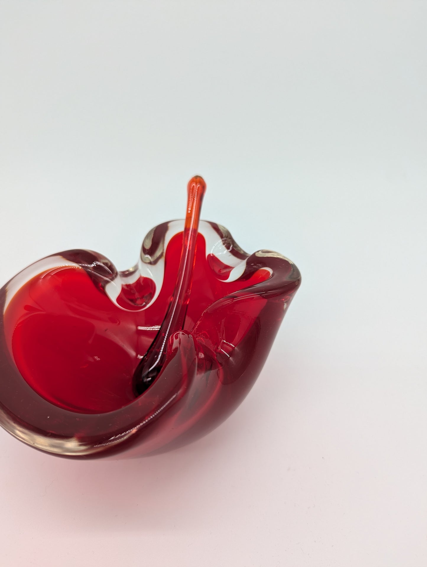 Murano Stil Glasschale Aschenbecher mit Glasstab mundgeblasen in Rot Vintage