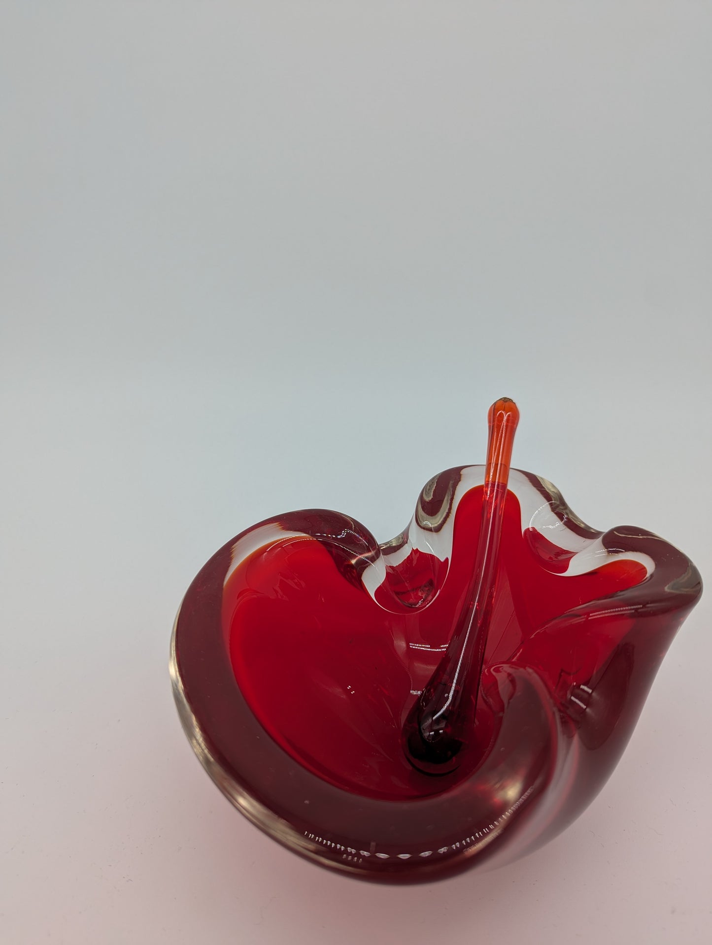 Murano Stil Glasschale Aschenbecher mit Glasstab mundgeblasen in Rot Vintage