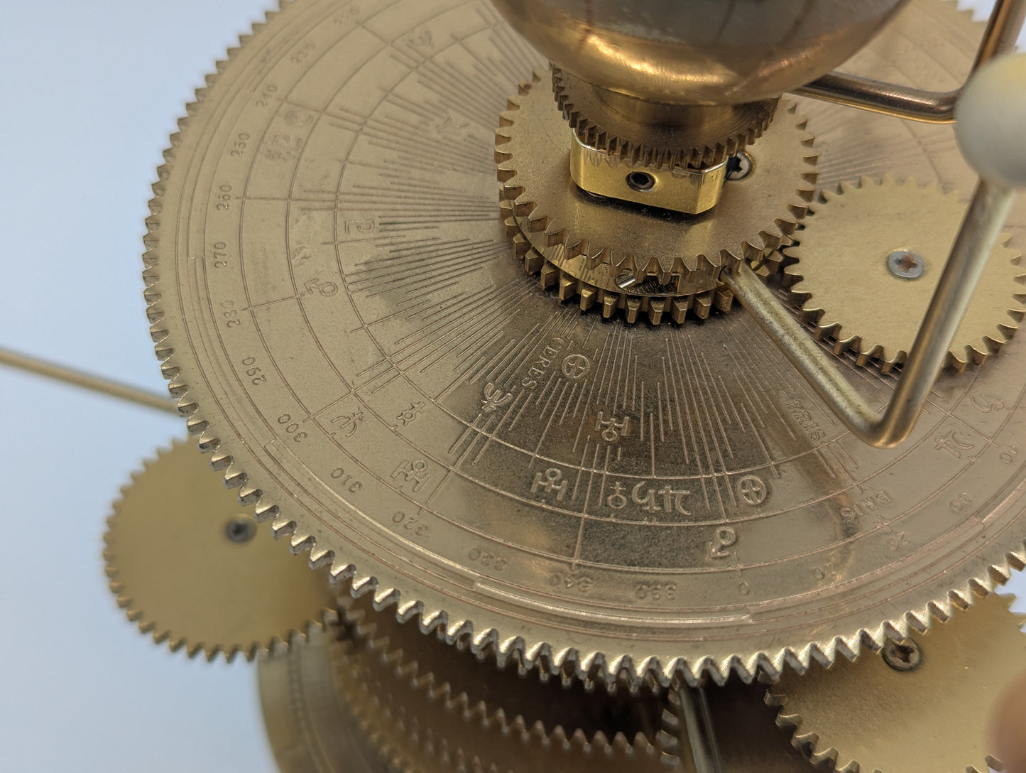 Orrery EPLTD Planetenmodell Planetenmaschine Sonnensystem aus Messing