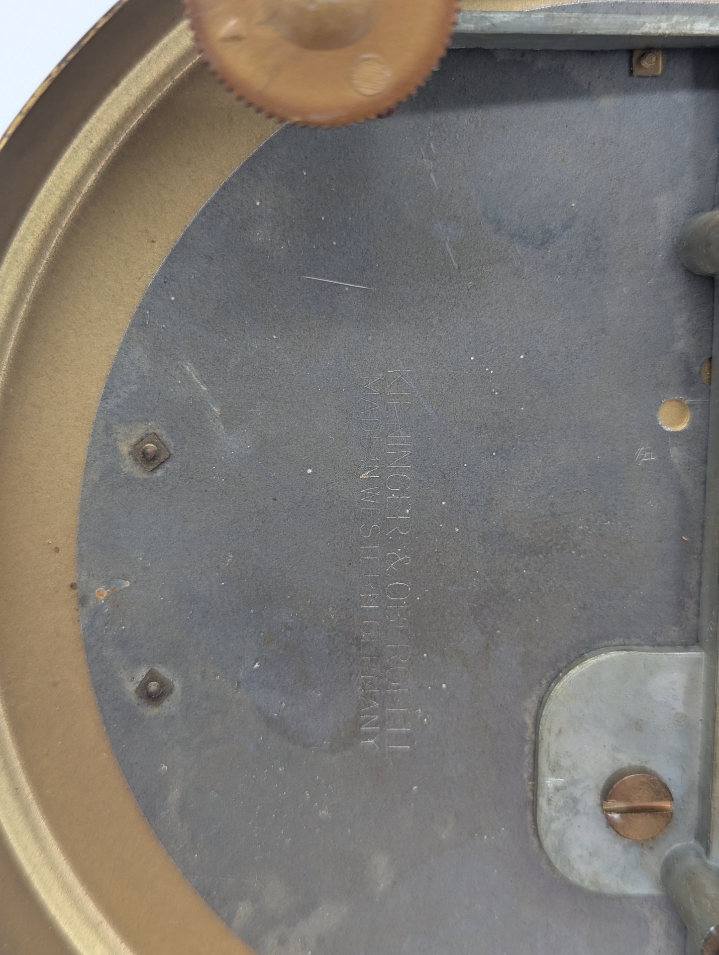 Magnetpendel Uhr Tischuhr aus Messing von Kundo Quarzwerk Mid Century