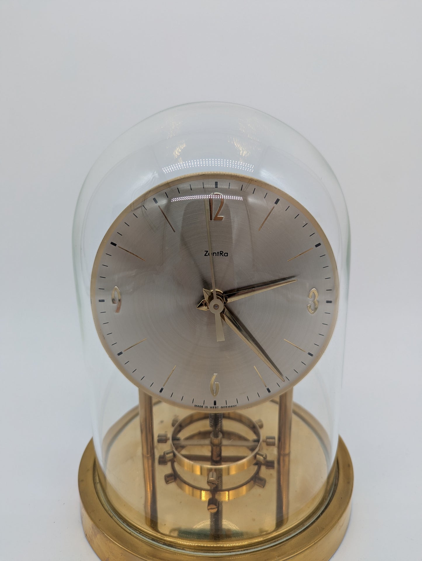 Zentra Tischuhr Kaminuhr mit Drehpendel und Glasdom Quarzwerk Vintage