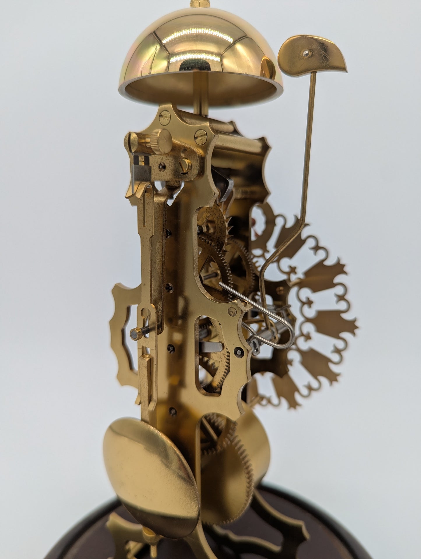 Skelett Uhr Tischuhr JTK Germany unter Glasdom Mechanische Uhr Vintage