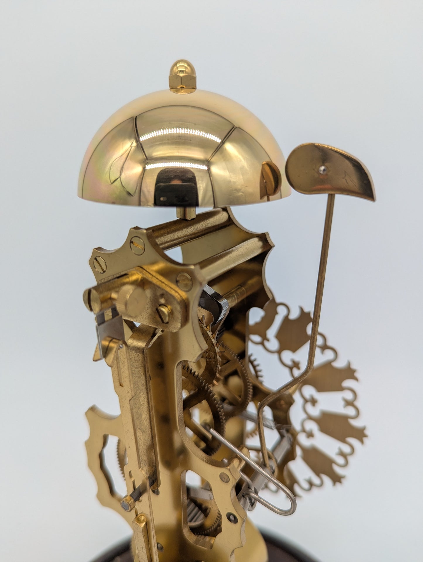 Skelett Uhr Tischuhr JTK Germany unter Glasdom Mechanische Uhr Vintage