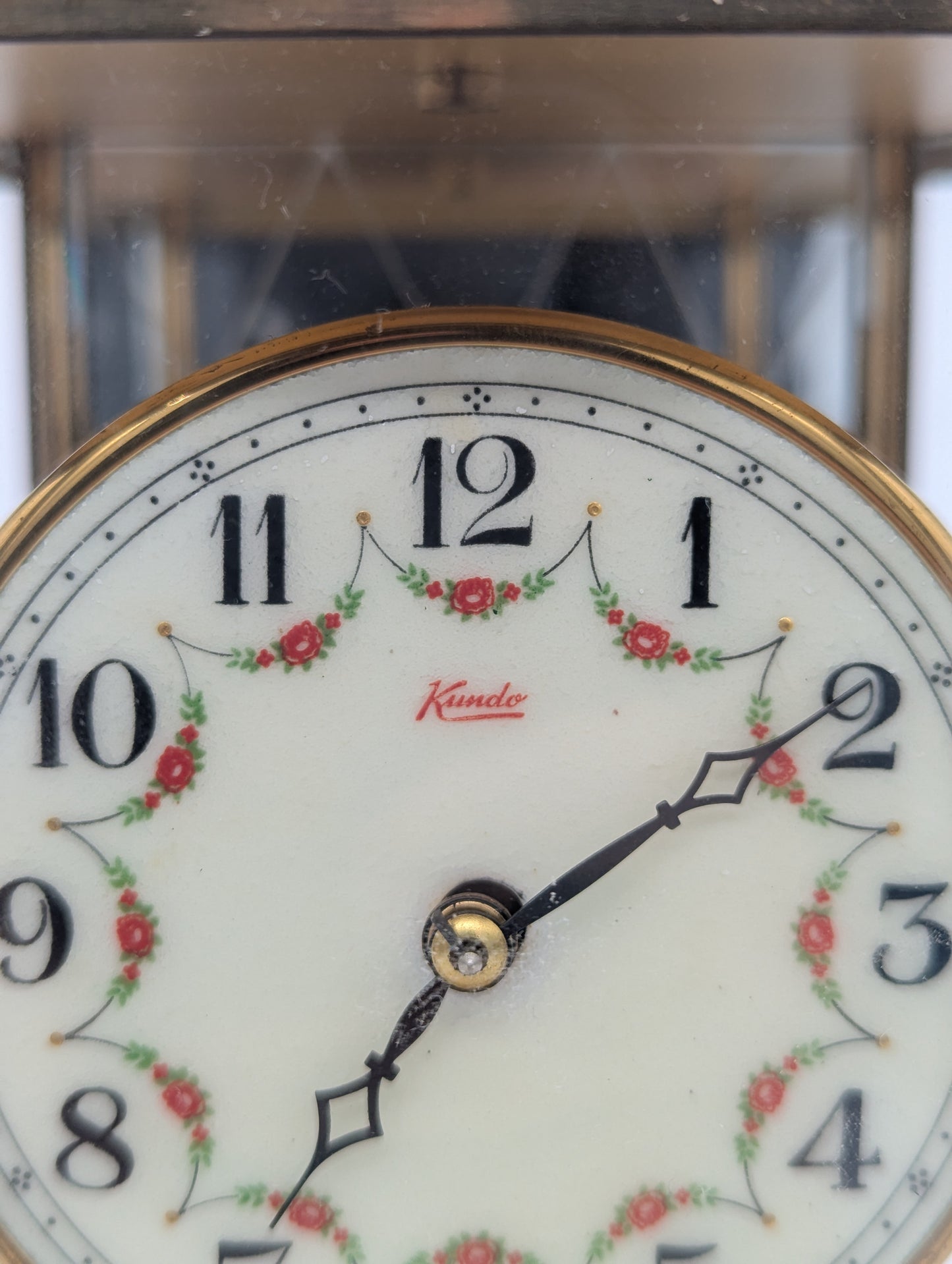 Tischuhr Kaminuhr von Kundo mit Drehpendel und Glasabdeckung Vintage