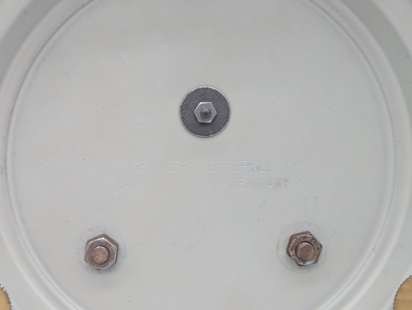 Tischuhr Kaminuhr von Kundo mit Drehpendel und Glasdom Vintage Schreibtischuhr