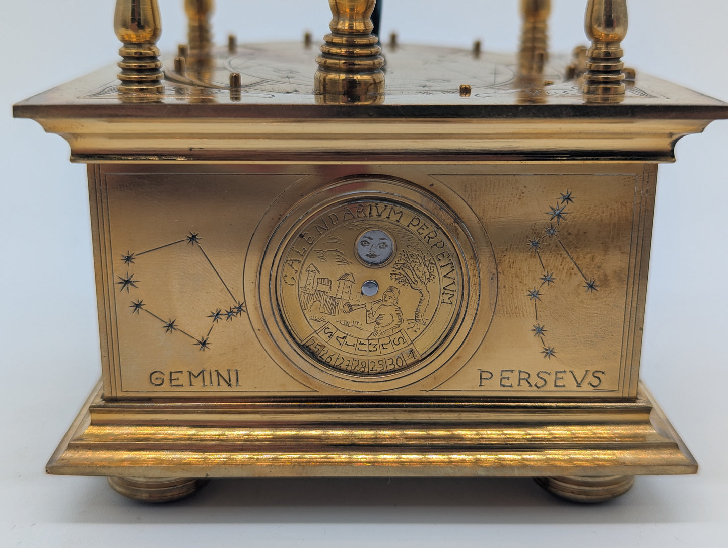 Tellurium Planetarium aus Messing unter Glasdom Astronomie