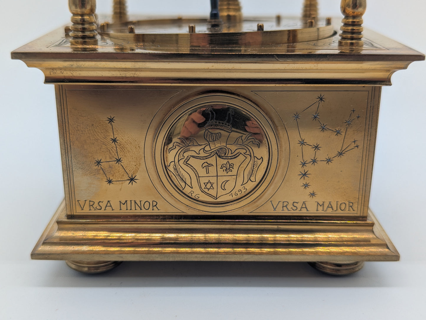 Tellurium Planetarium aus Messing unter Glasdom Astronomie