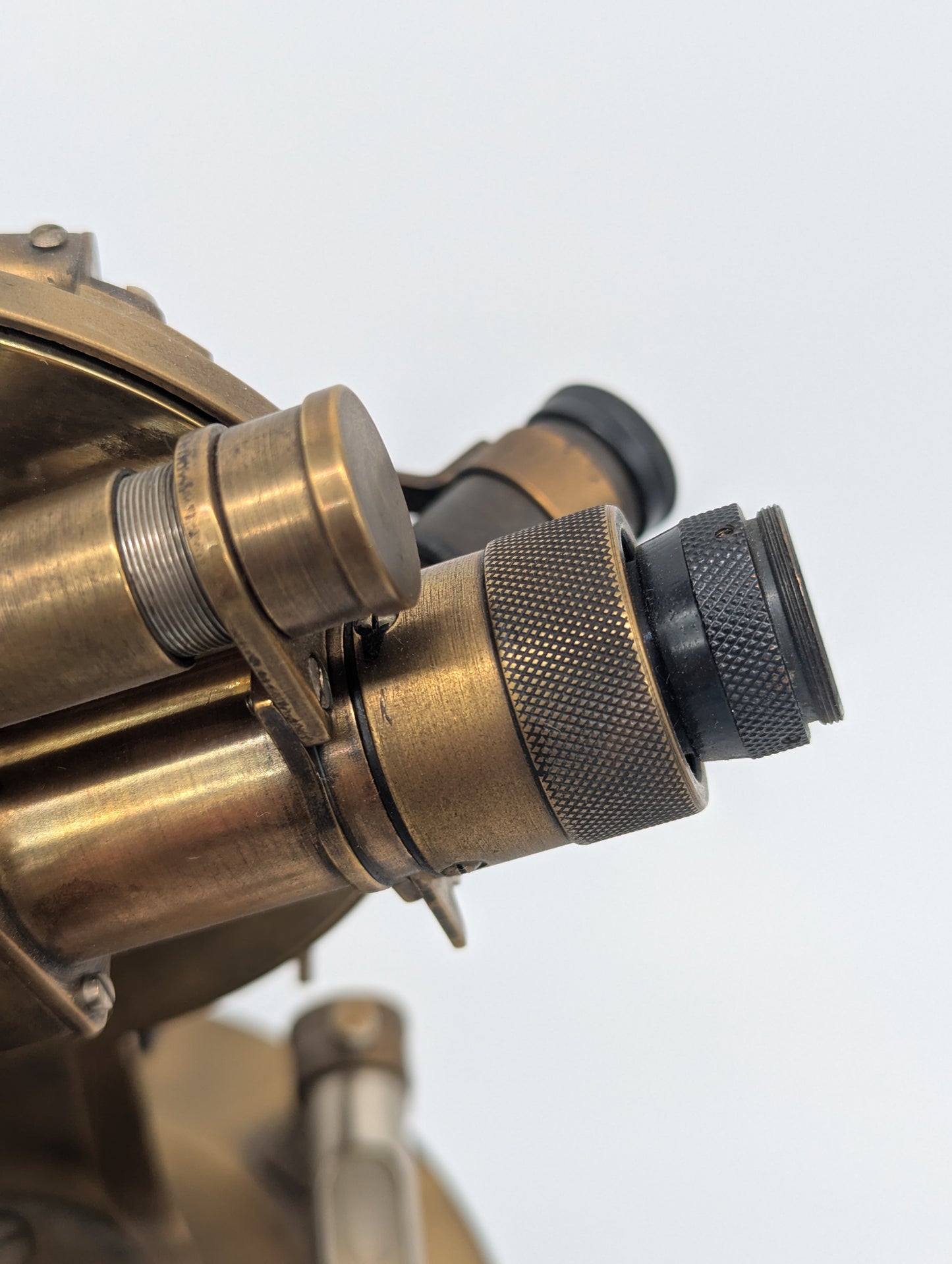 Theodolit Vermessungsinstrument Vintage aus Messing Messinstrument