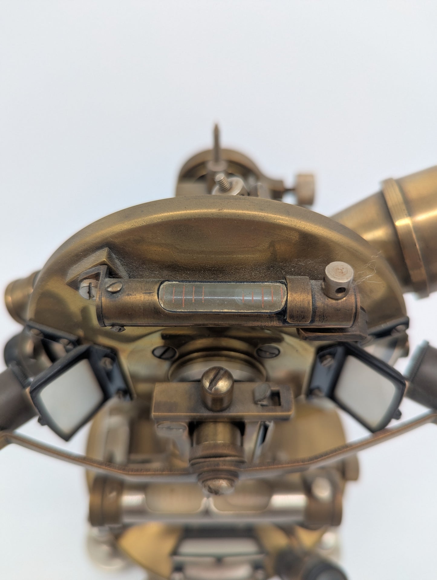 Theodolit Vermessungsinstrument Vintage aus Messing Messinstrument