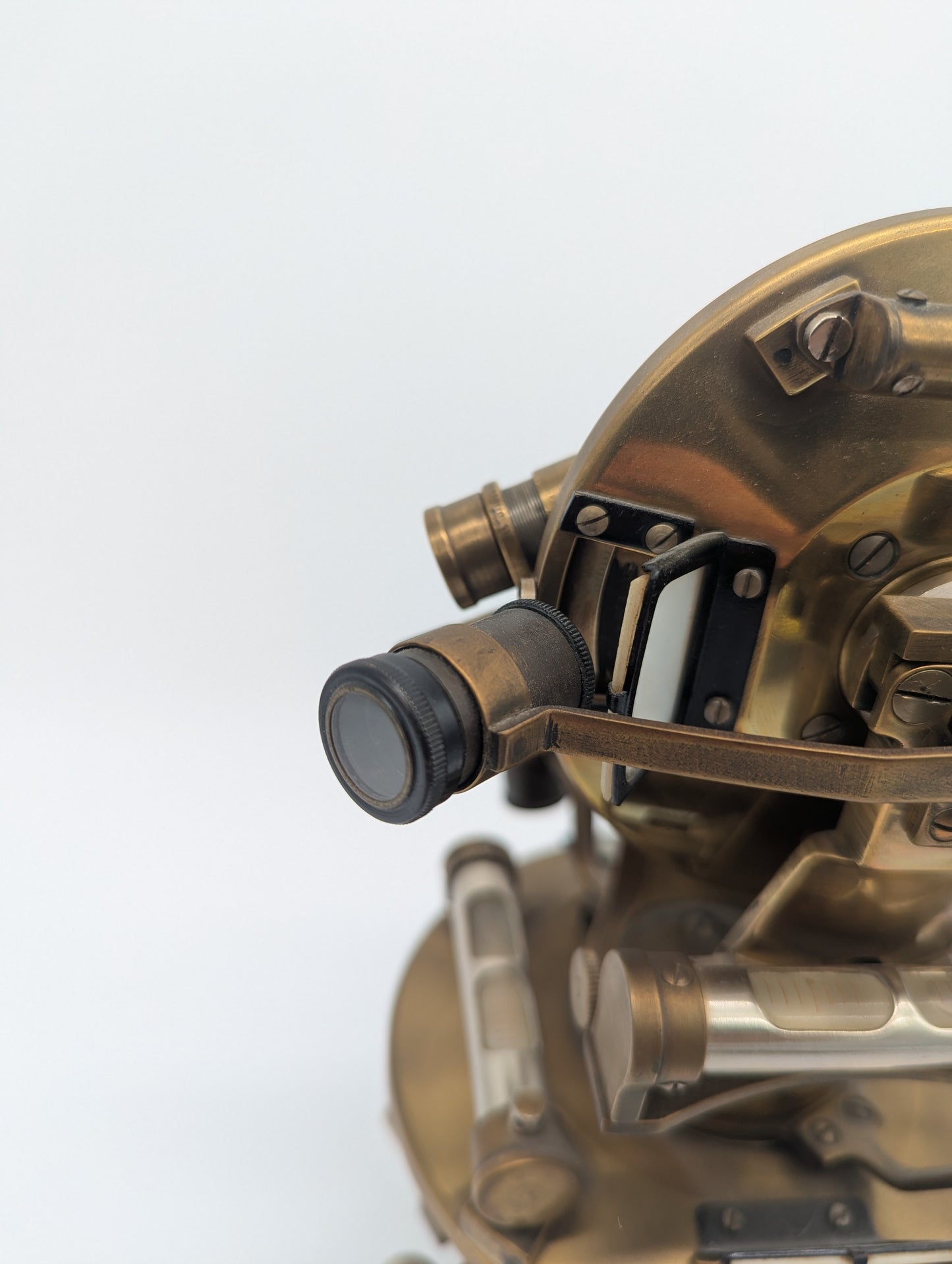 Theodolit Vermessungsinstrument Vintage aus Messing Messinstrument