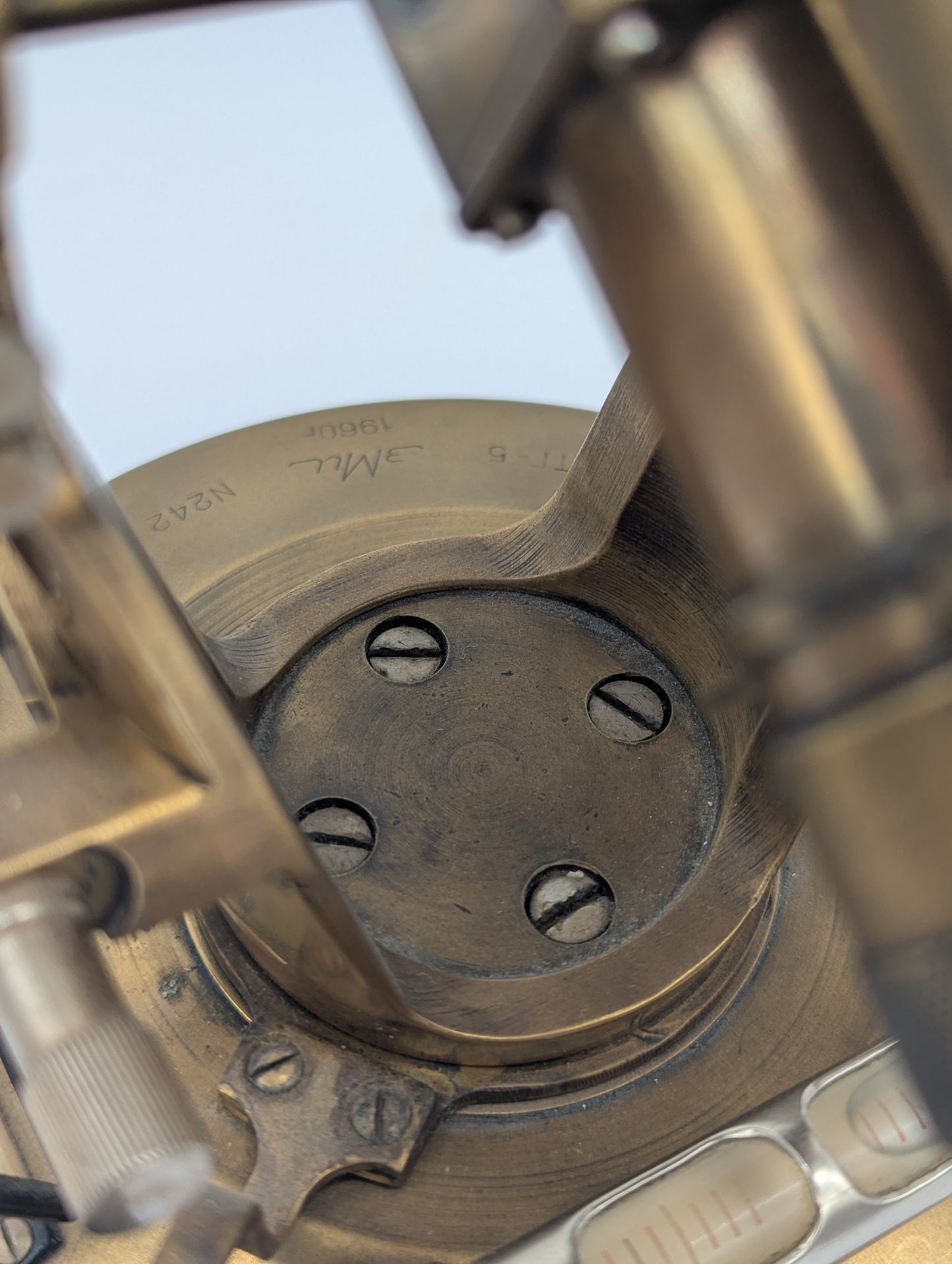 Theodolit Vermessungsinstrument Vintage aus Messing Messinstrument