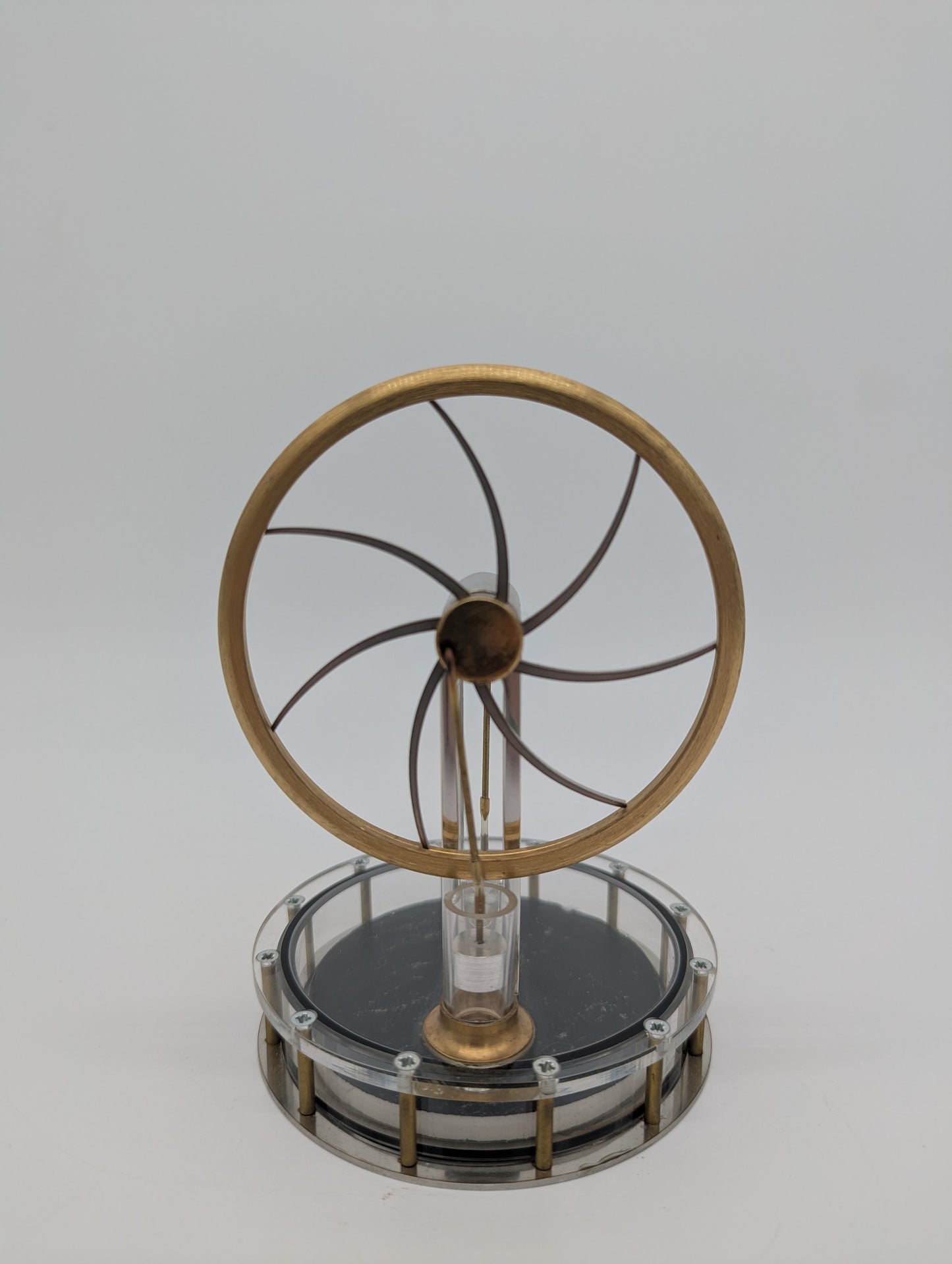 Stirlingmotor Modell Messinstrument für Windkraft Vintage Acryl