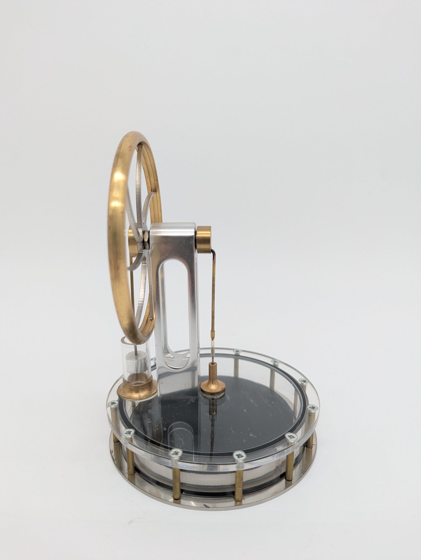 Stirlingmotor Modell Messinstrument für Windkraft Vintage Acryl