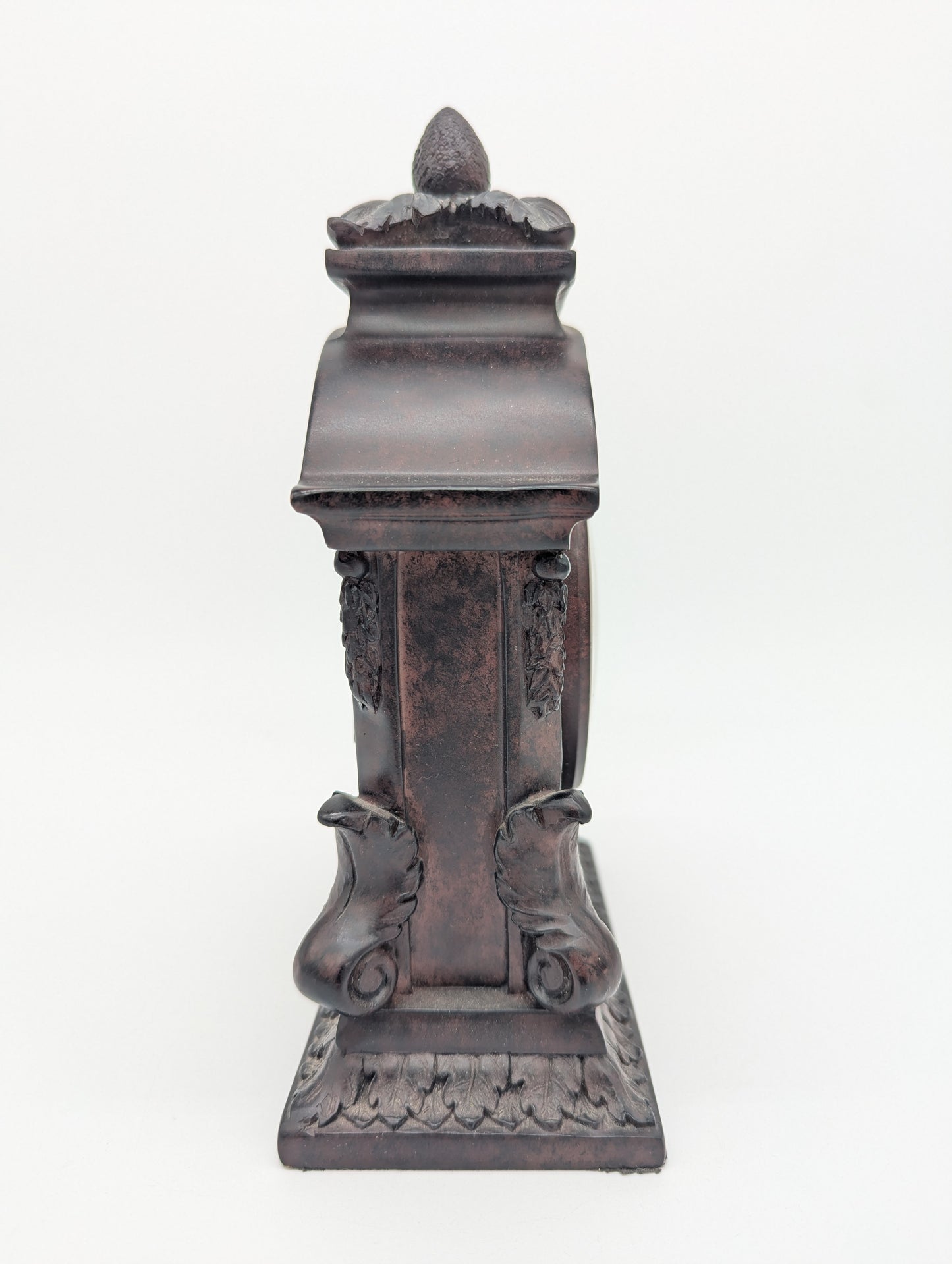 Uhr Tischuhr im Klassischen Stil mit Römischen Ziffern Quarzwerk Vintage