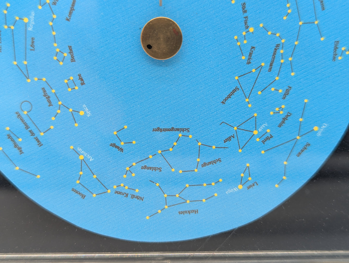 Tischuhr Uhr im Sternbilder Design Vintage Astronomie Astrologie Quarzwerk