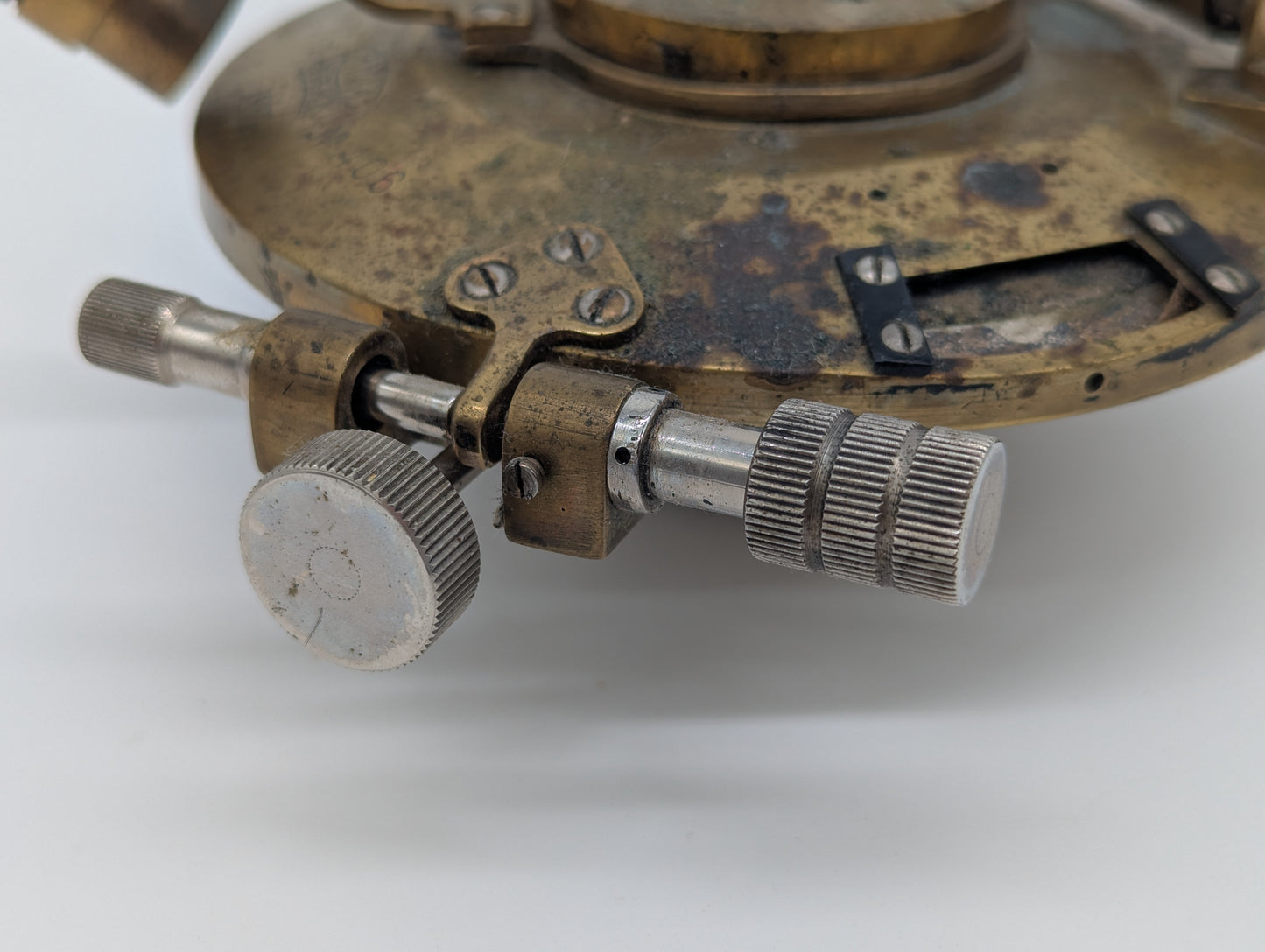 Alter Theodolit Messinstrument Komponent Präzisionsmessgerät Vintage Messing
