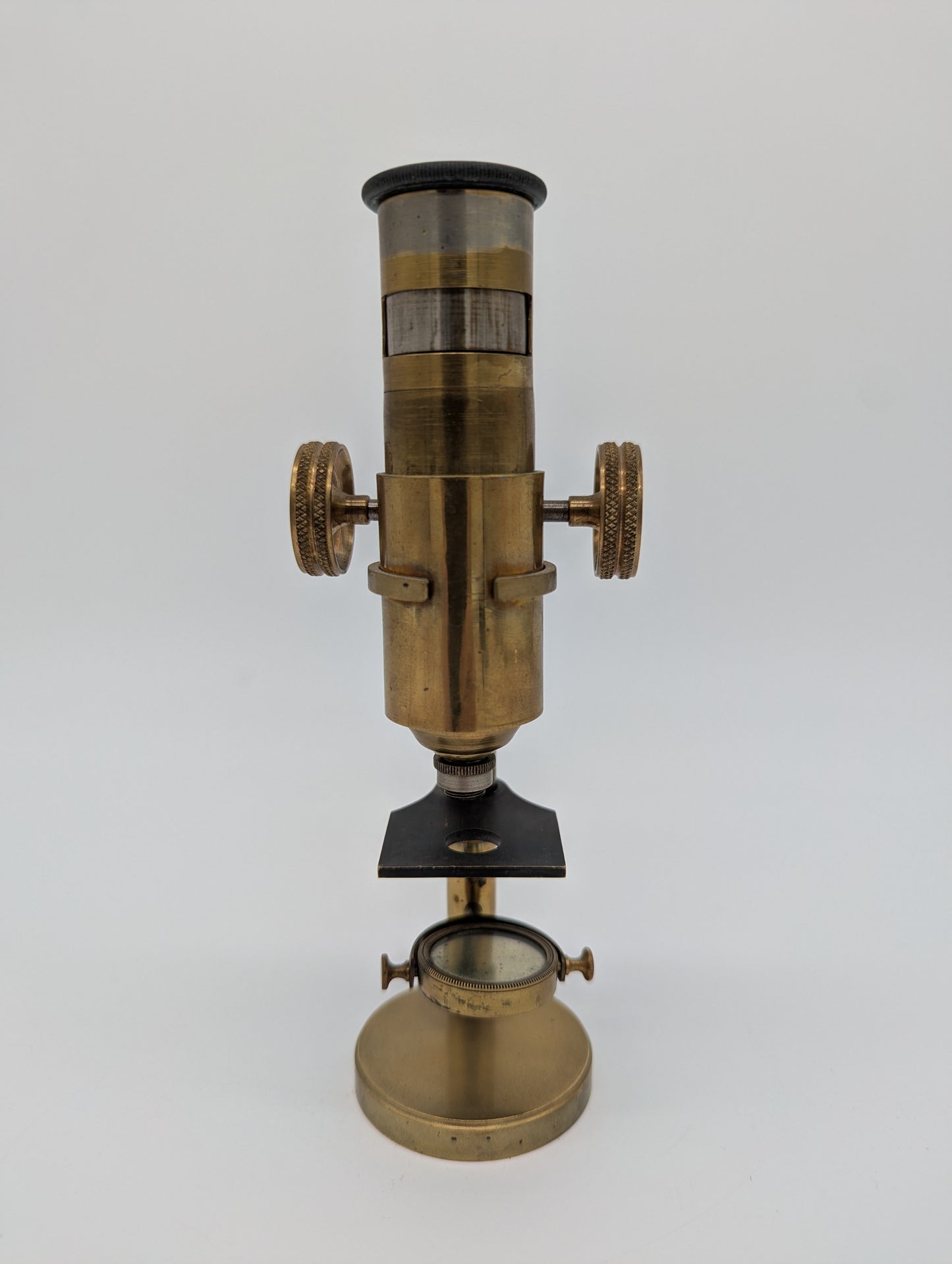 Antikes Mikroskop Messing mit Spiegel und Objektiv Vintage