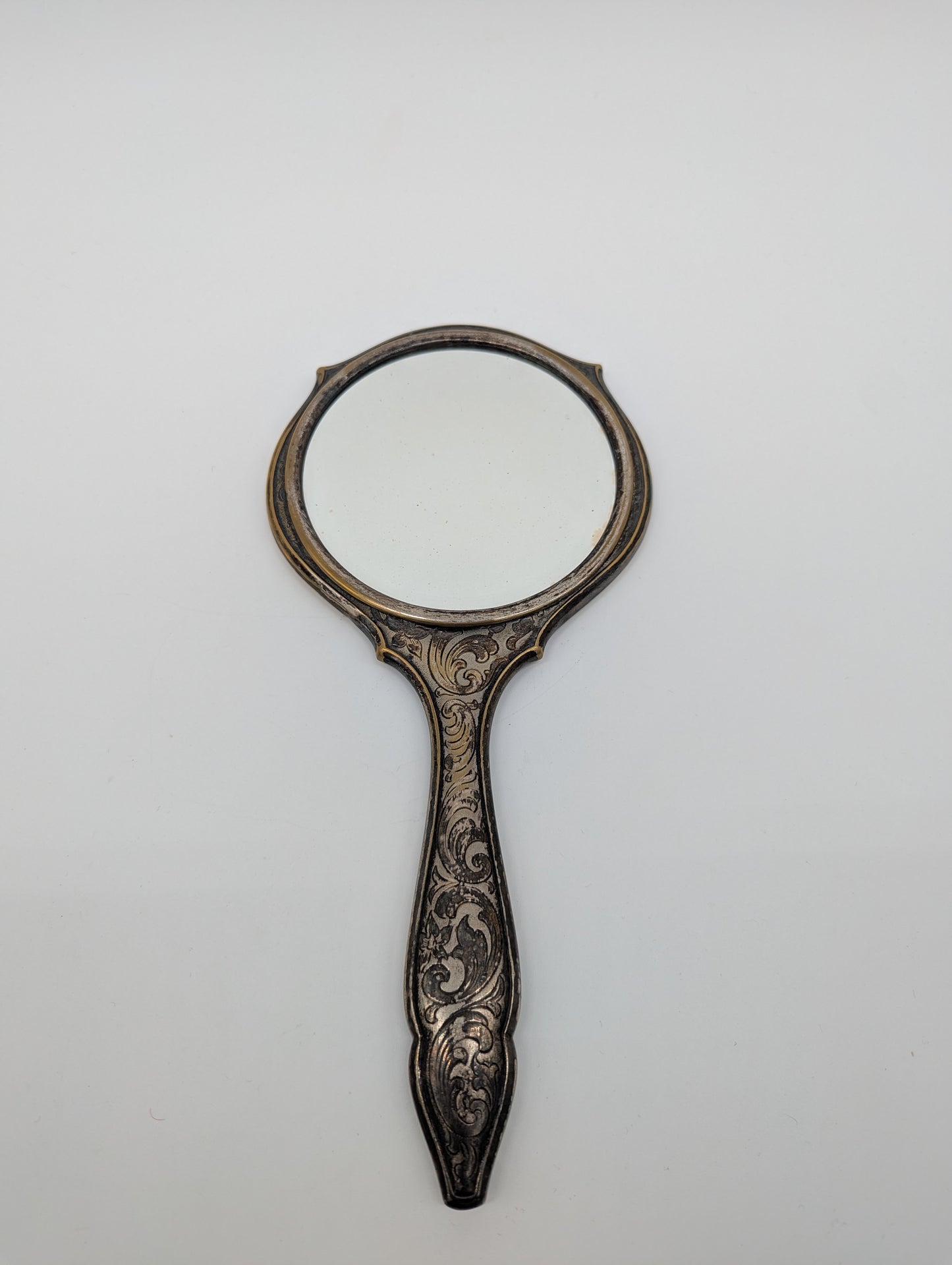 Versilbertes Frisierset 3 teilig Spiegel Handbürsten Antik Vintage Dekoration