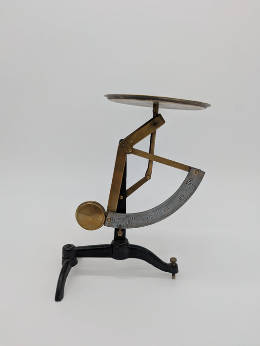 Waage Briefwaage aus Metall und Messing Feinwaage Vintage Dekoration