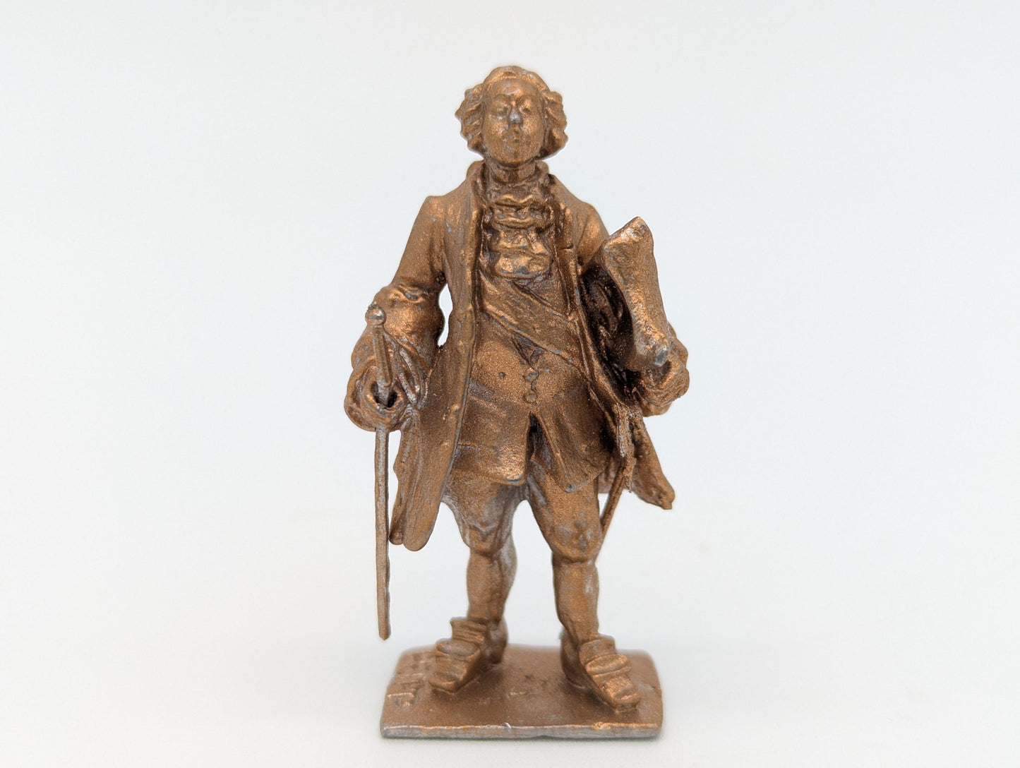 Miniaturfigur Figur Skulptur eines Mannes signiert PEIPP Vintage Dekoration