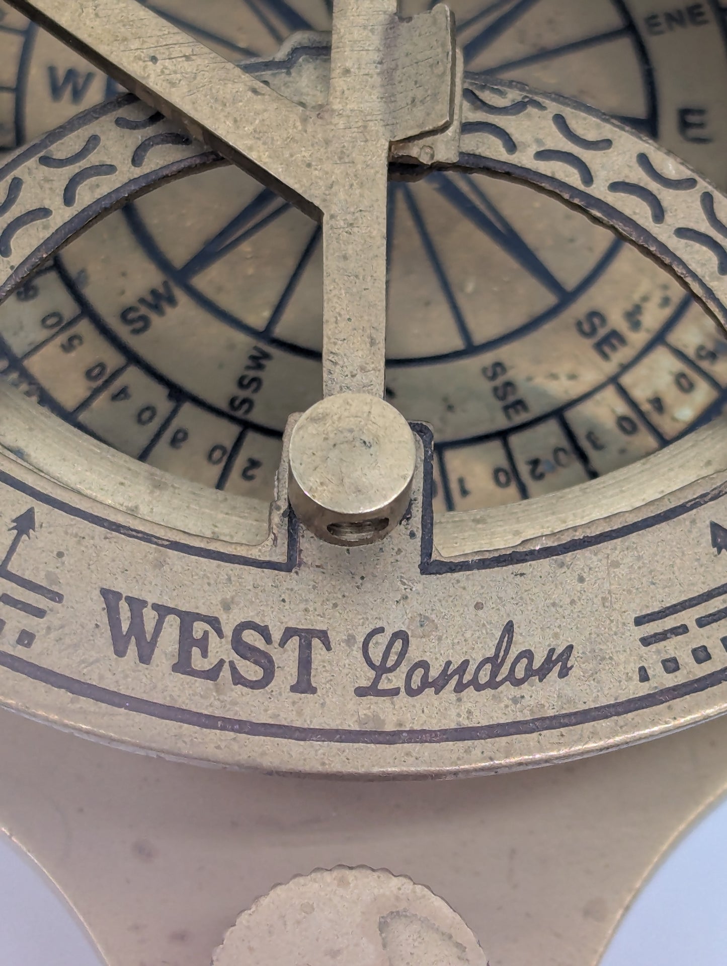 Messing Sonnenuhr mit Kompass West London Maritime Deko Vintage Stil