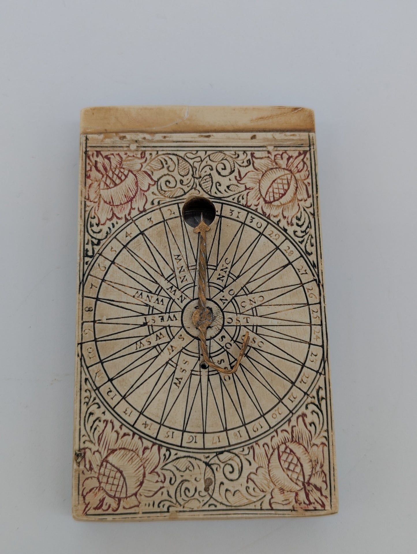 Antike Albrecht Karner Nürnberger Klappsonnenuhr aus 1661 Kompass Goldverzierung