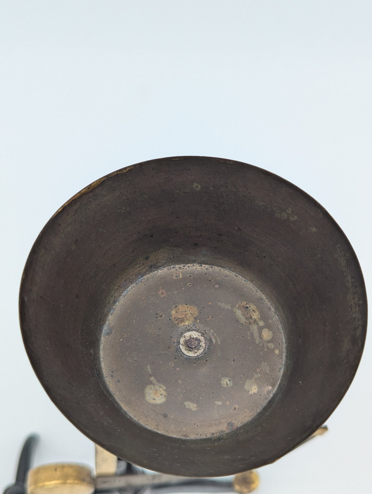 Briefwaage aus Messing und Gusseisen Vintage Waage Schreibtisch Deko