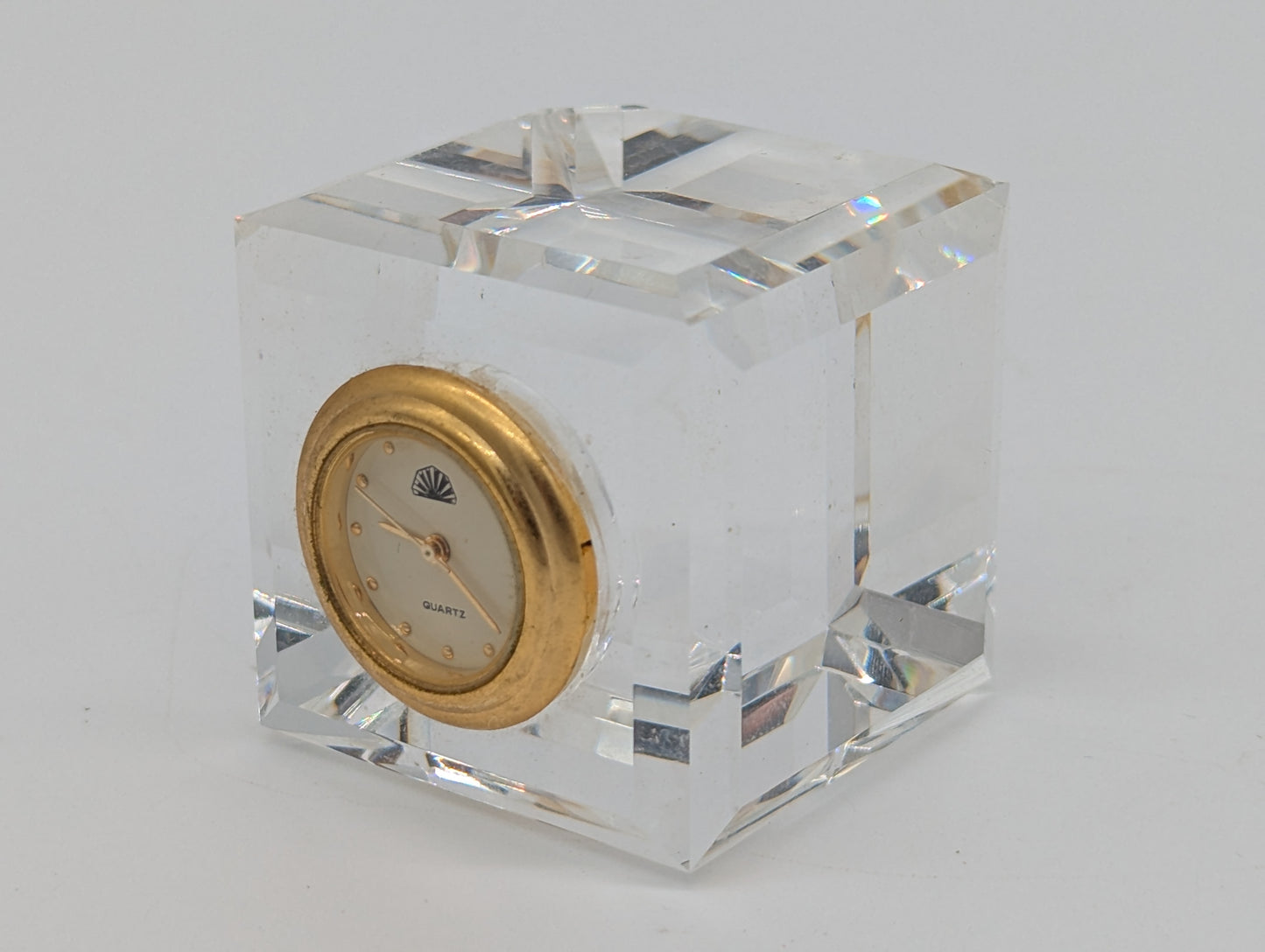 Tischuhr aus Acrylglas mit Goldoptik Quartz Uhr Vintage Dekoration