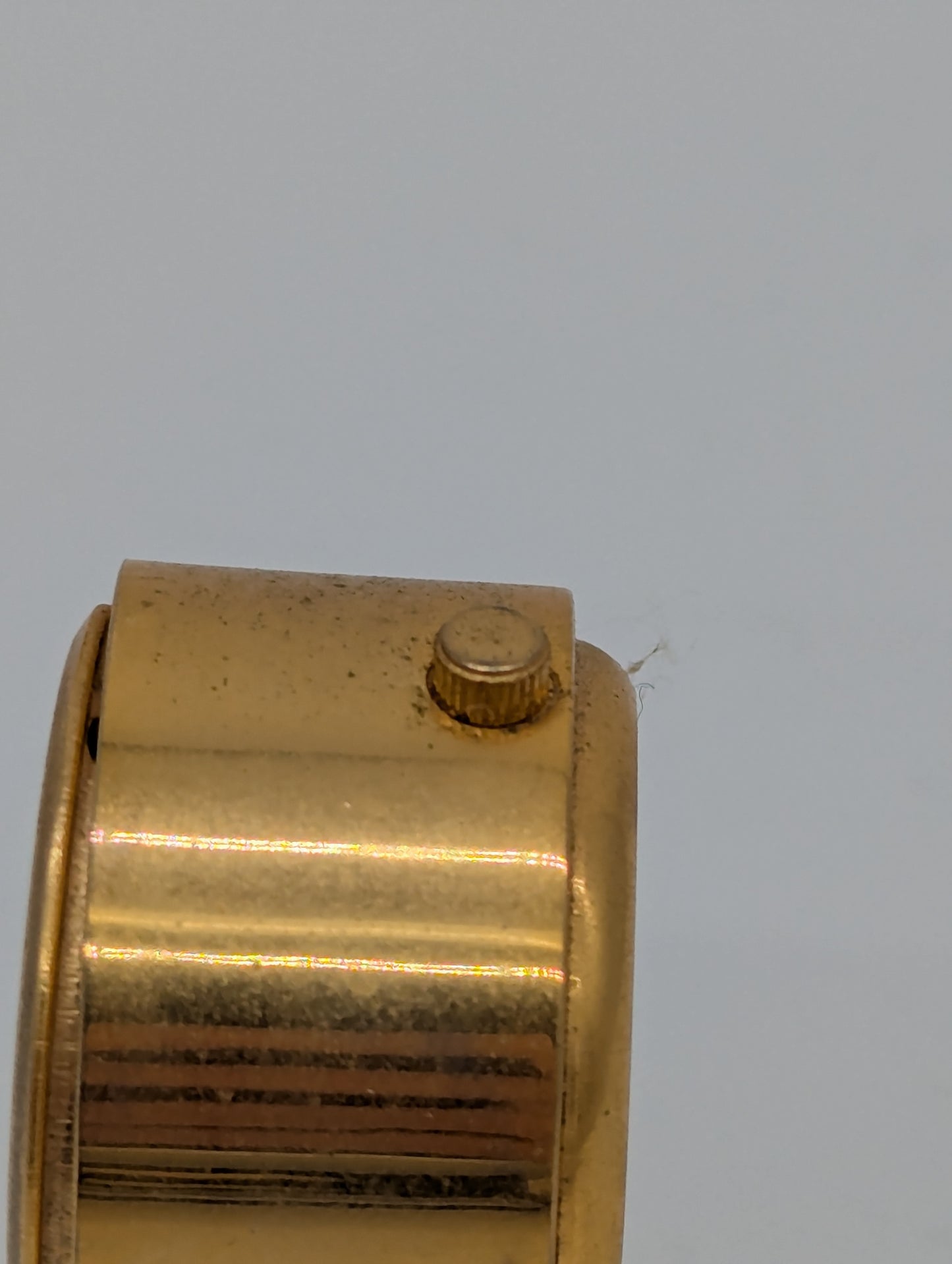 Miniatur Tischuhr Goldoptik King Quartz Uhr Dekoration Vintage