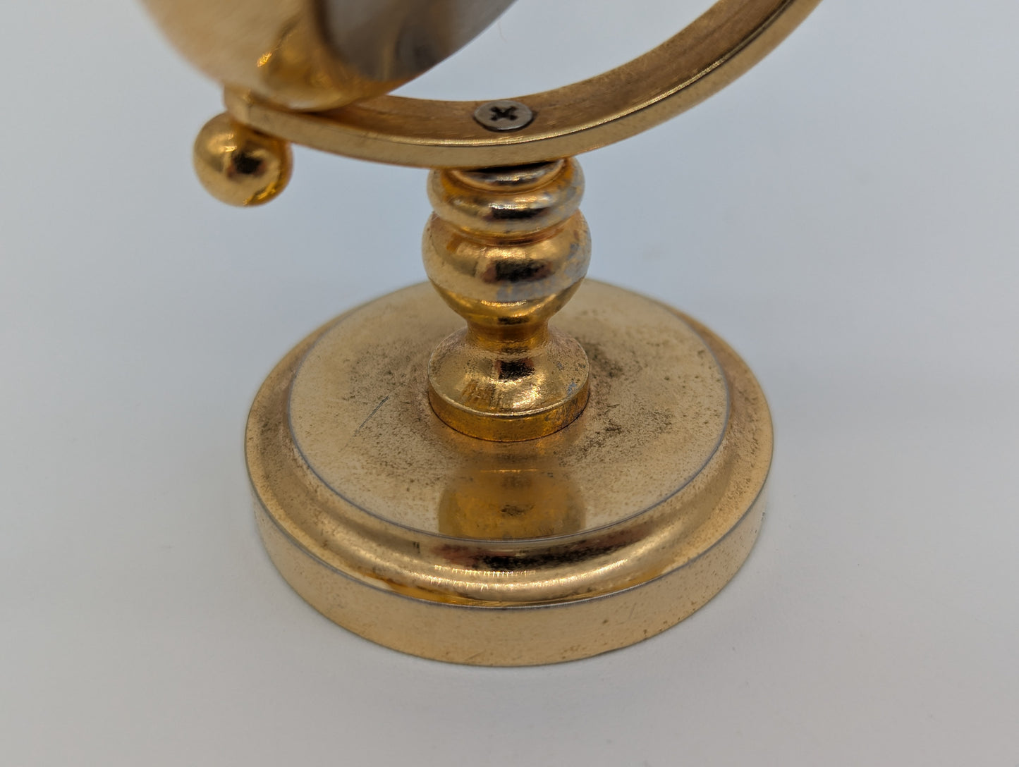 Miniatur Tischuhr Skelettuhr Goldoptik Mechanik Uhr Vintage