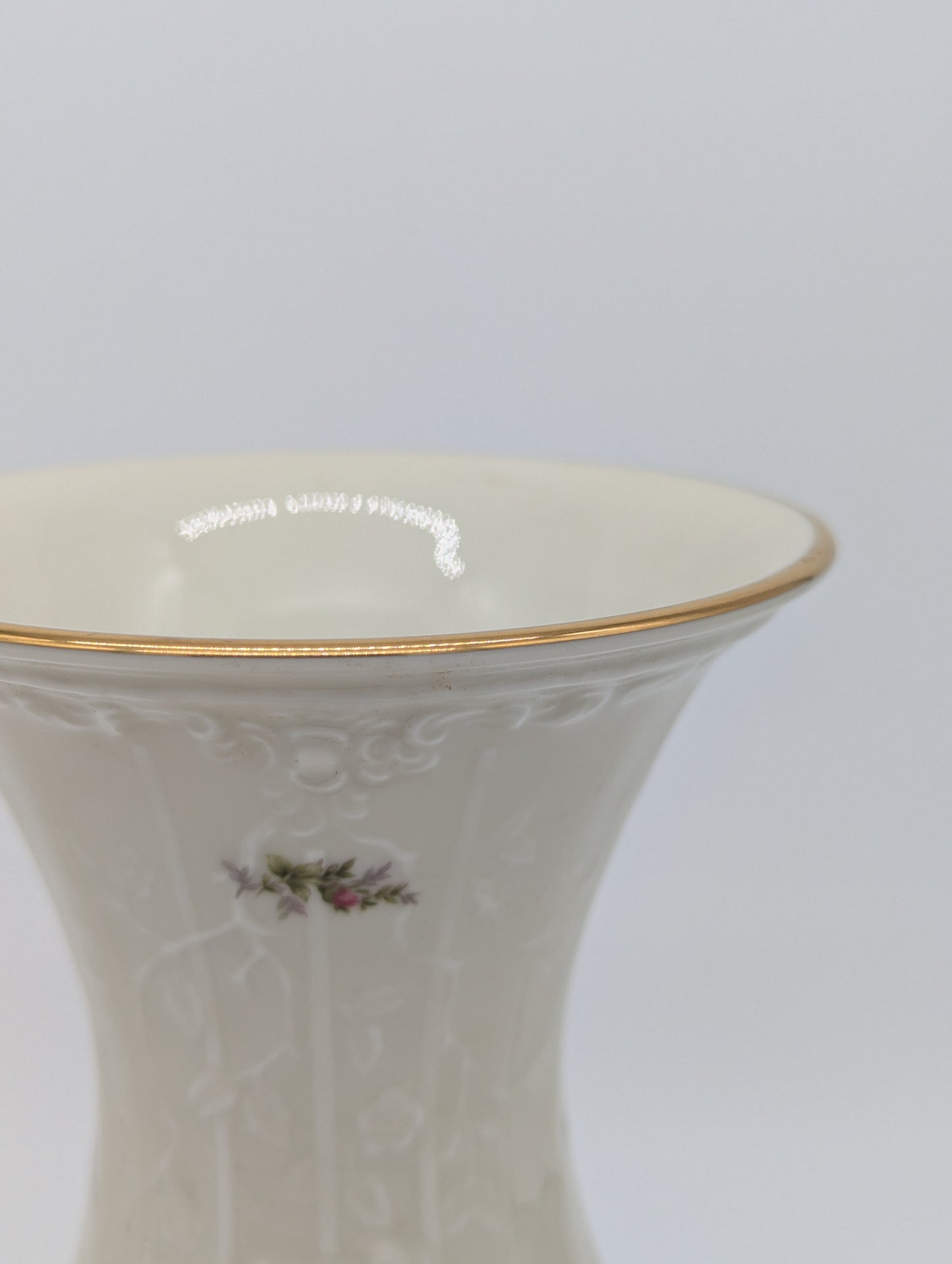 Rosenthal Porzellan Vase Classic Rose Relief Rosen Dekor Goldrand