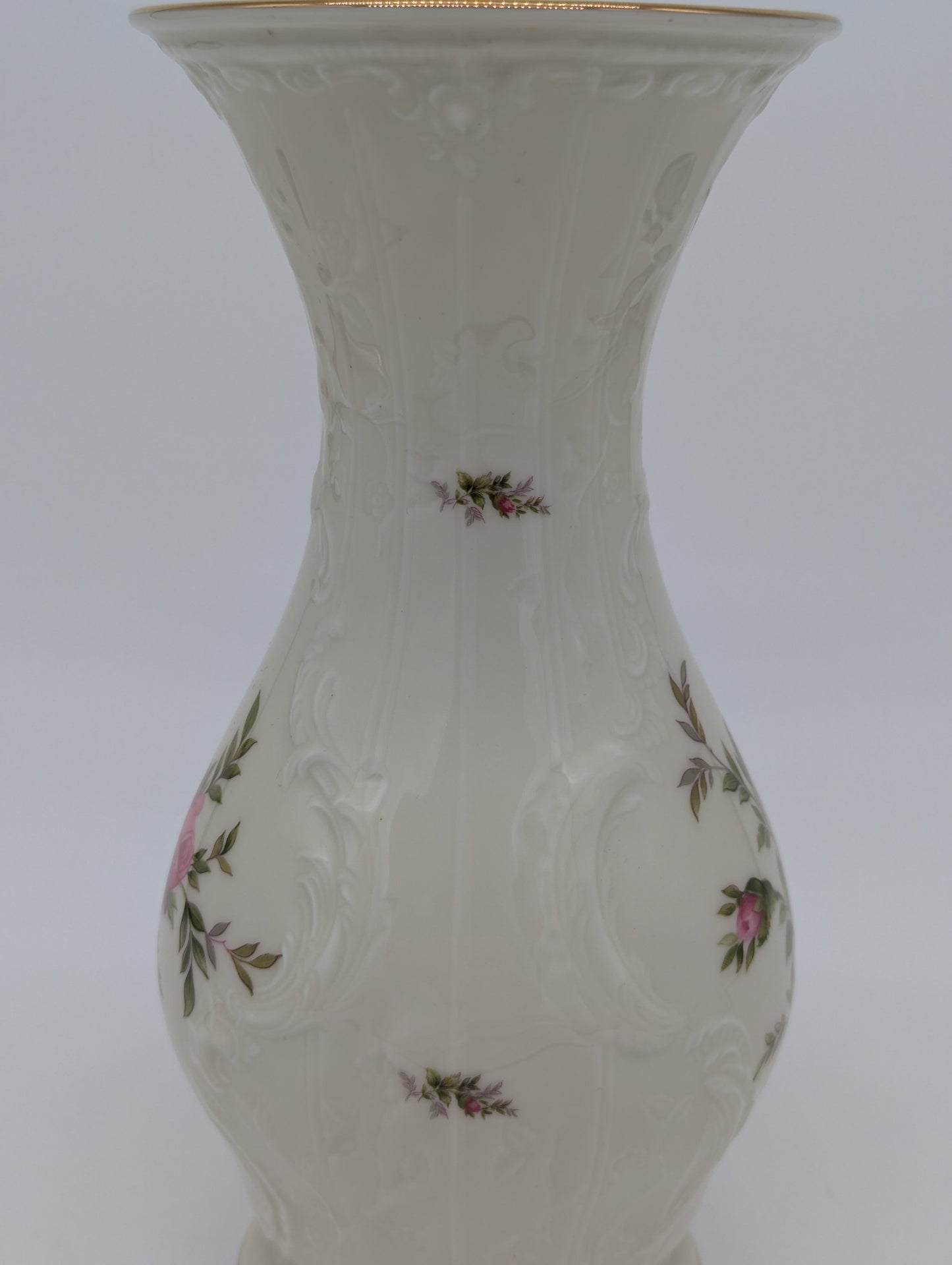Rosenthal Porzellan Vase Classic Rose Relief Rosen Dekor Goldrand