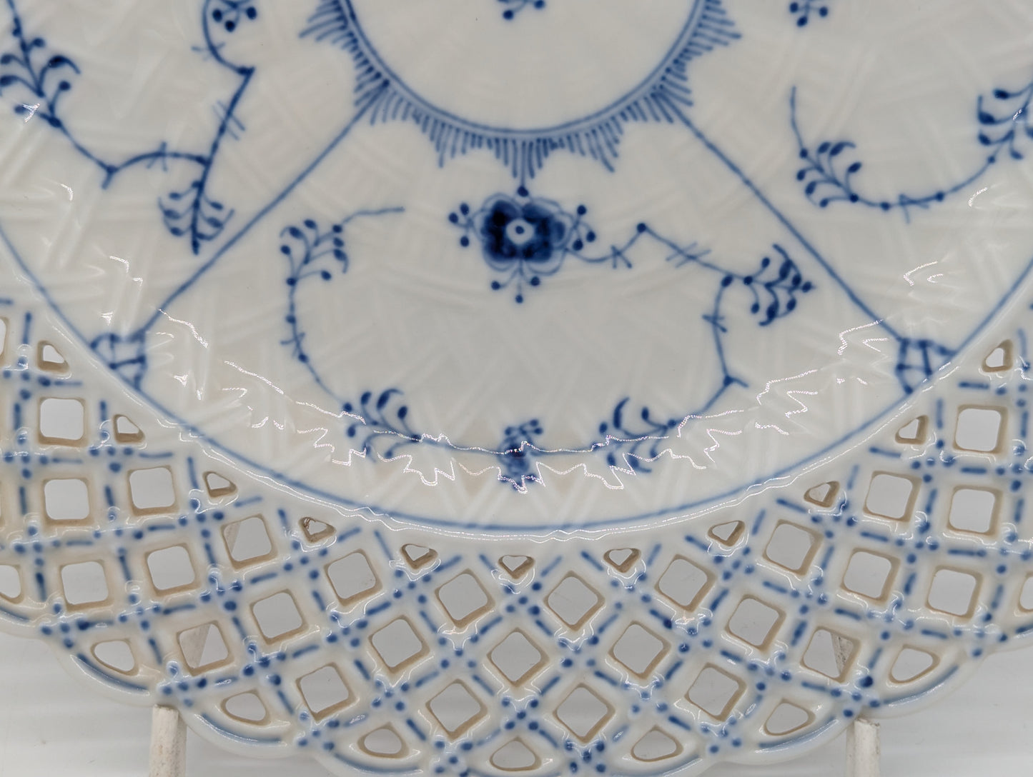 Royal Copenhagen Musselmalet Vollspitze Teller 1098 handbemalt