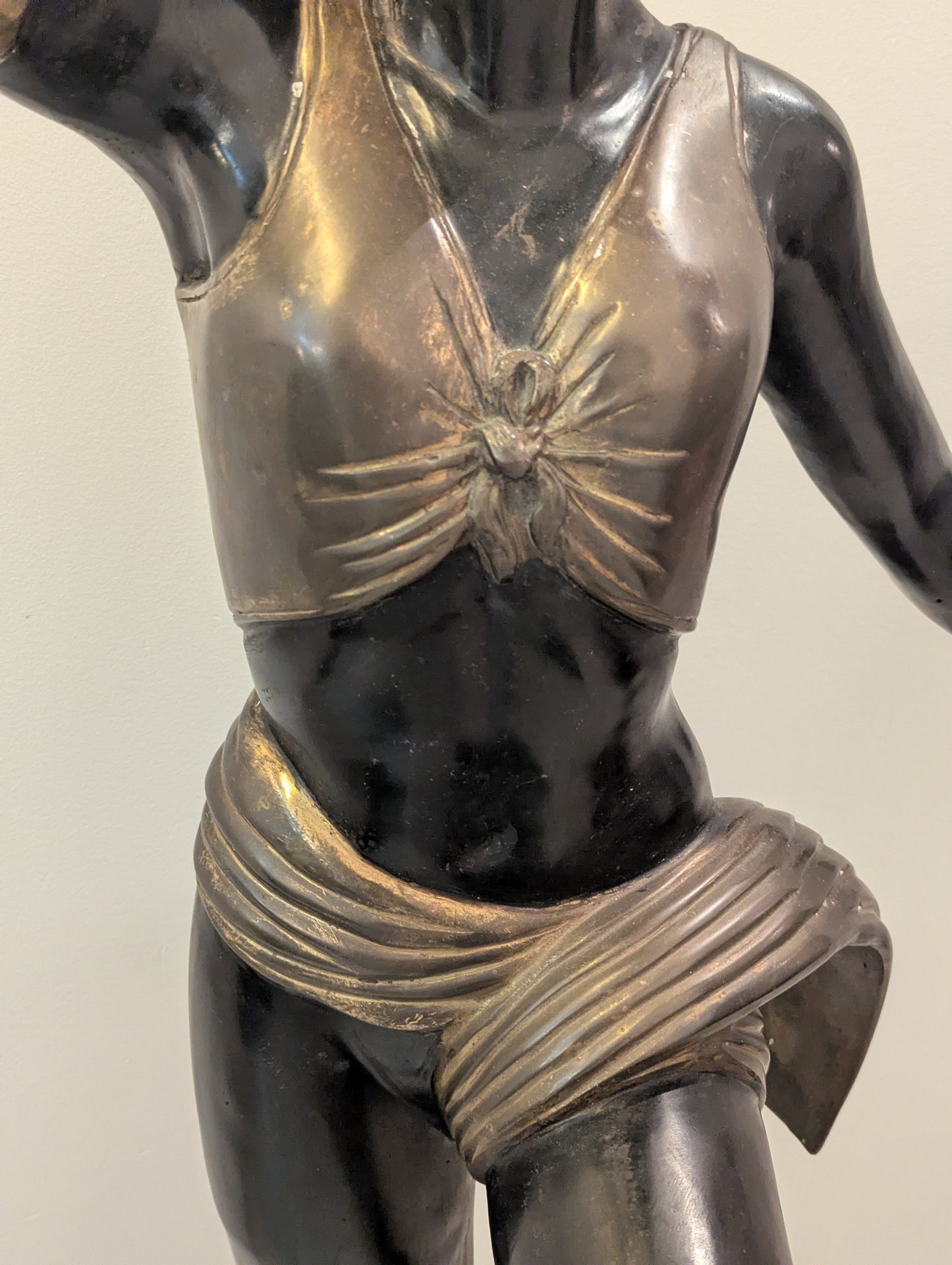 Paar Art Deco Bronze Lampen Tänzerinnen Figuren Lebensgroß