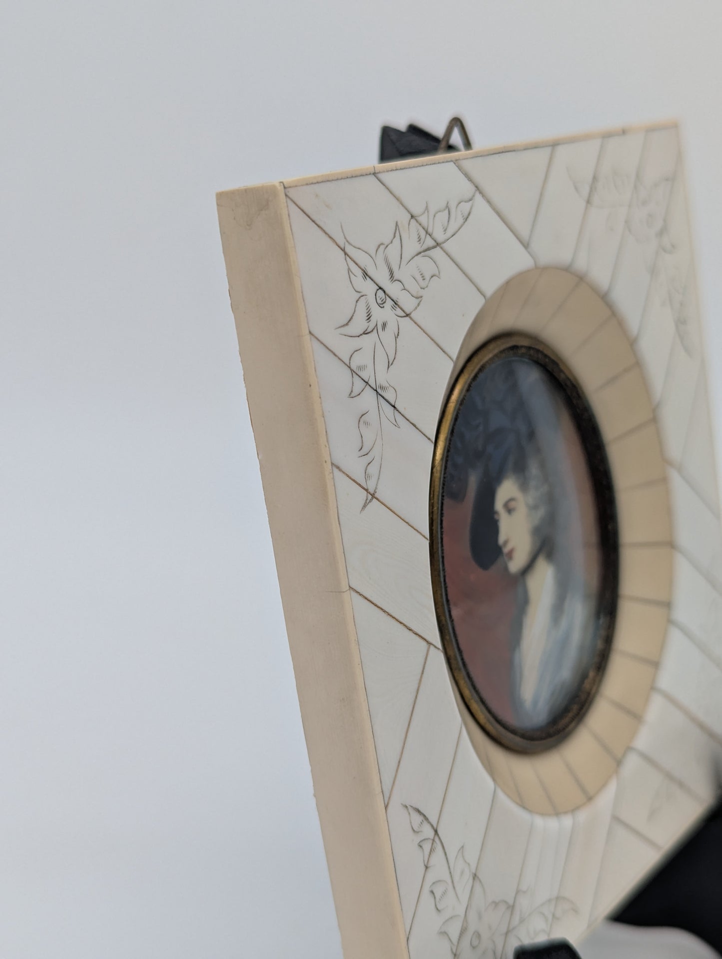 Lupenmalerei Miniaturmalerei Porträt einer Dame mit Hut Klassische Kunst signiert