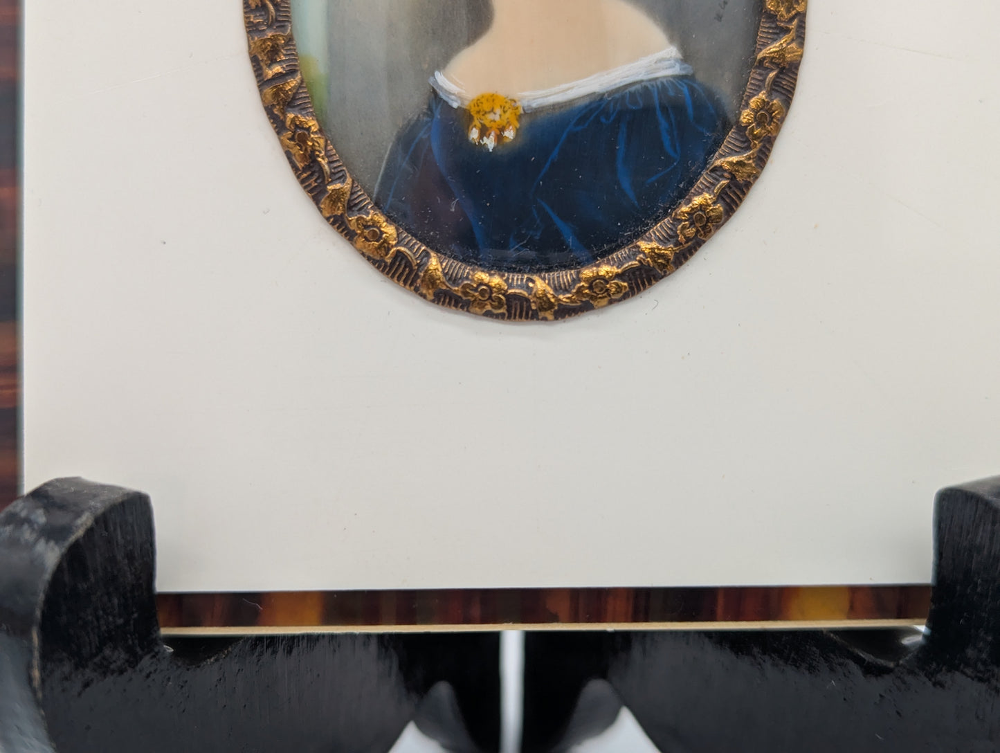 Lupenmalerei Miniaturmalerei Porträt einer Dame im blauen Kleid signiert