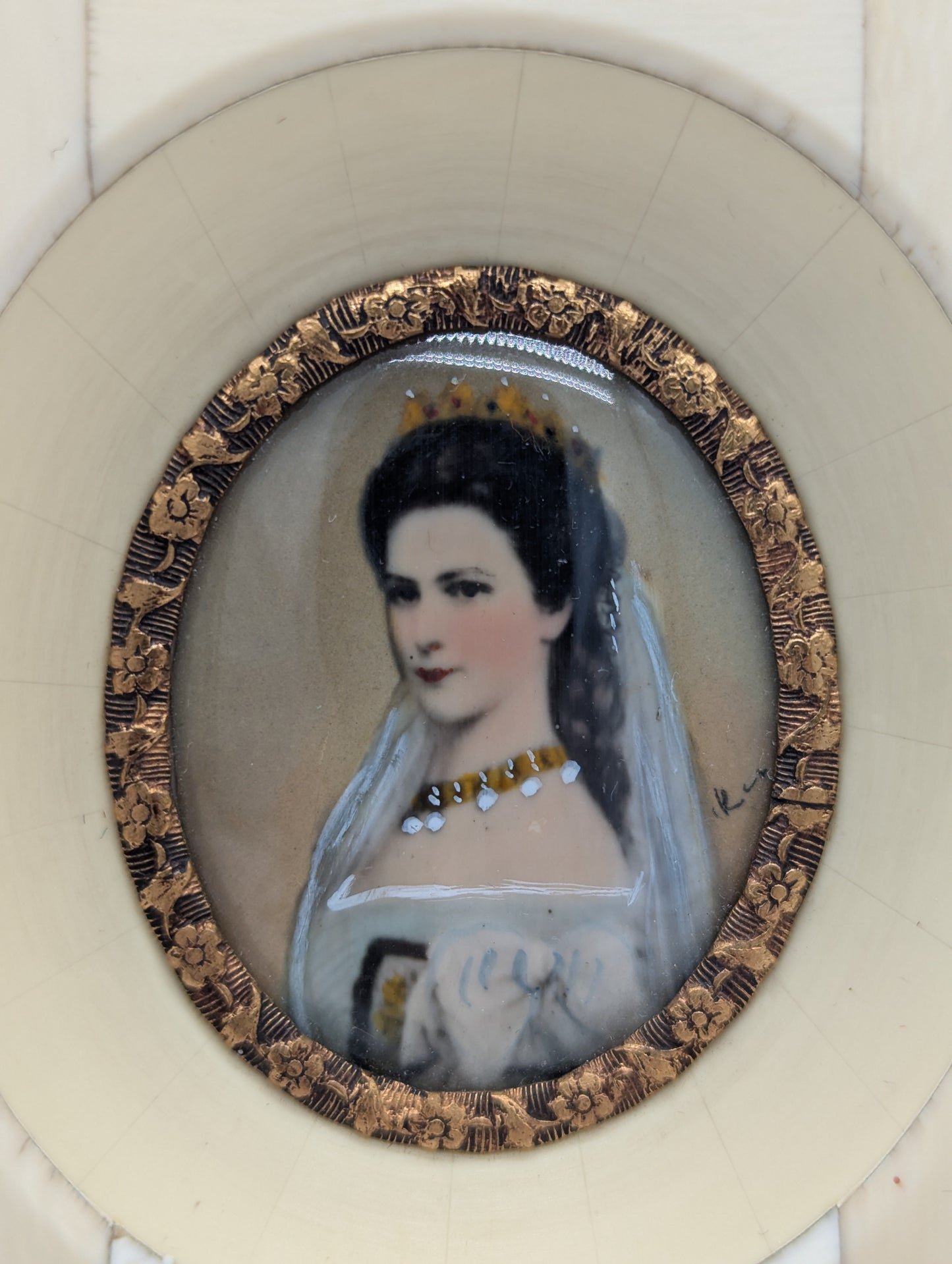 Kaiserin Elisabeth Sisi Lupenmalerei Porträt Miniatur im rechteckigen Rahmen