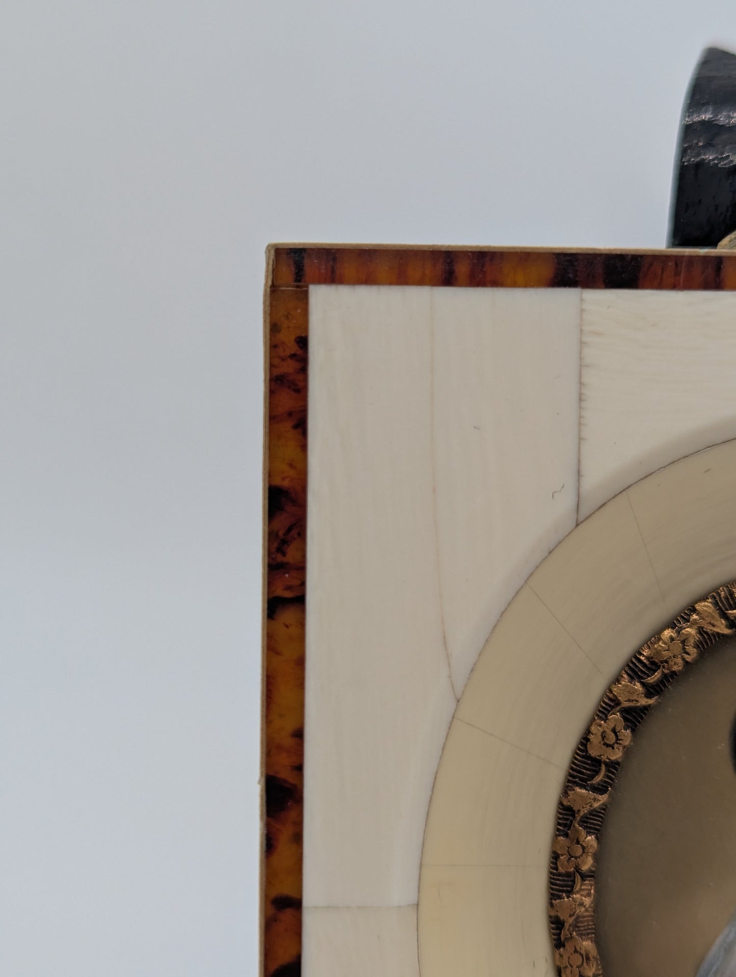 Kaiserin Elisabeth Sisi Lupenmalerei Porträt Miniatur im rechteckigen Rahmen