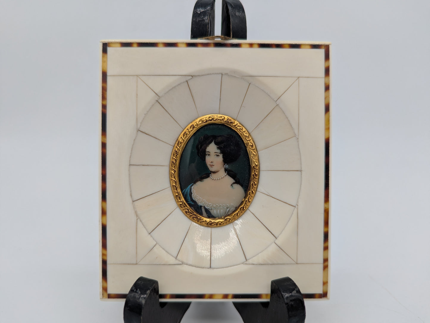 Lupenmalerei Maria Mancini nach Mignard feine Porträt Miniatur im Rahmen