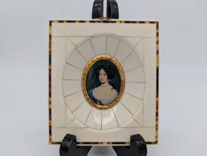 Lupenmalerei Maria Mancini nach Mignard feine Porträt Miniatur im Rahmen