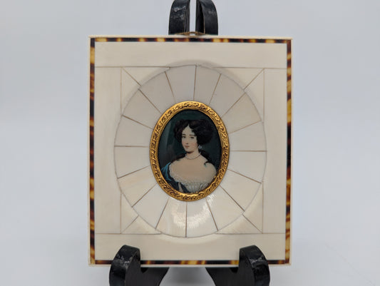 Lupenmalerei Maria Mancini nach Mignard feine Porträt Miniatur im Rahmen