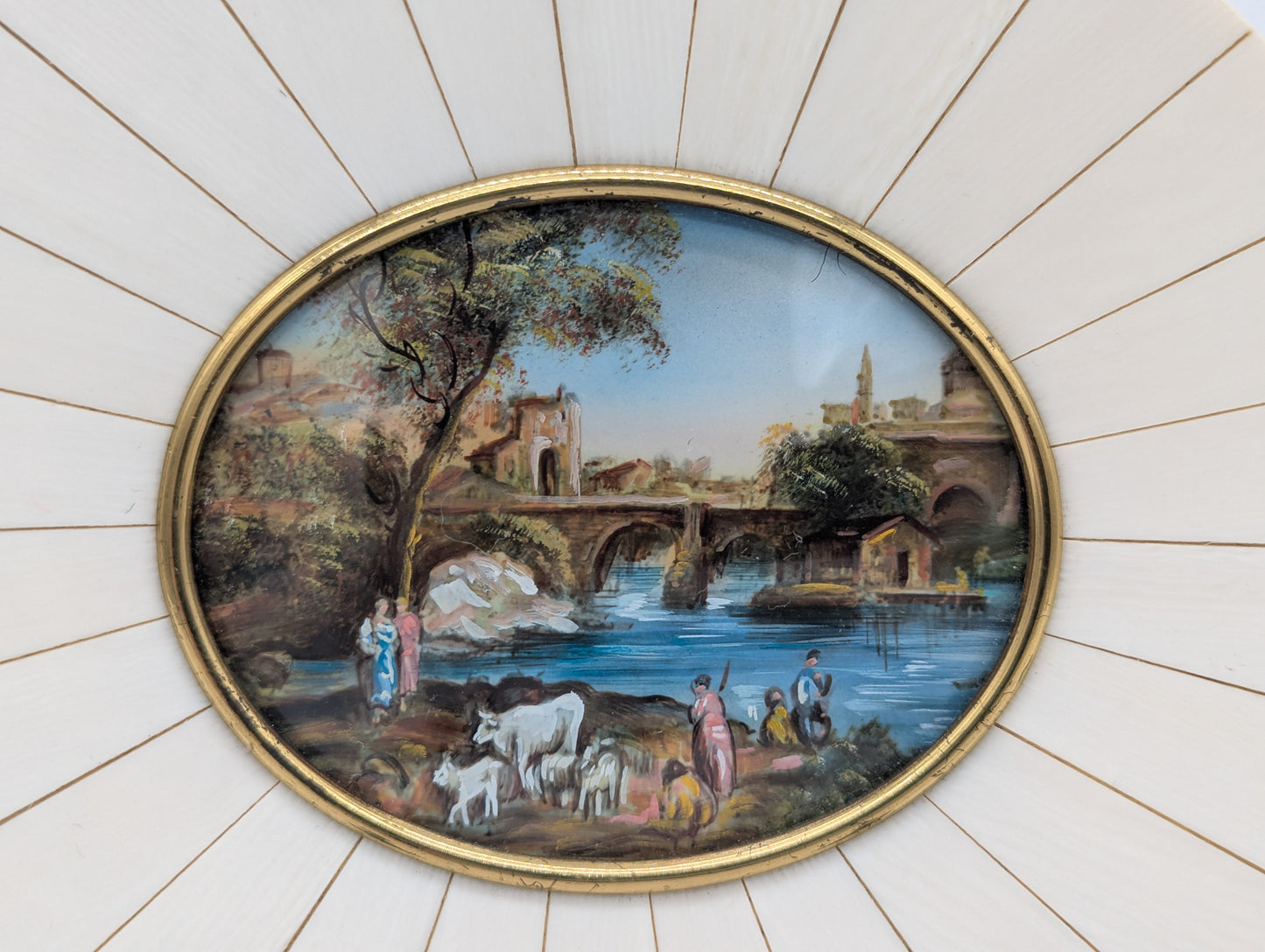 Lupenmalerei Italienische Flusslandschaft mit Figuren Miniatur im Rahmen