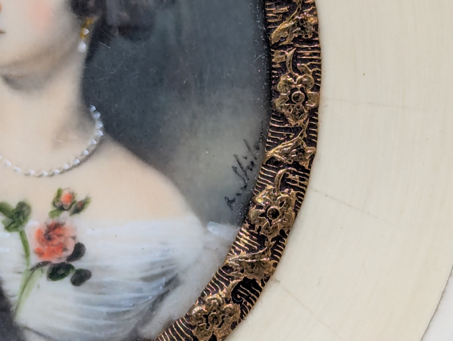 Lupenmalerei Freifrau von Lineden feine Porträt Miniatur im Rahmen Bild